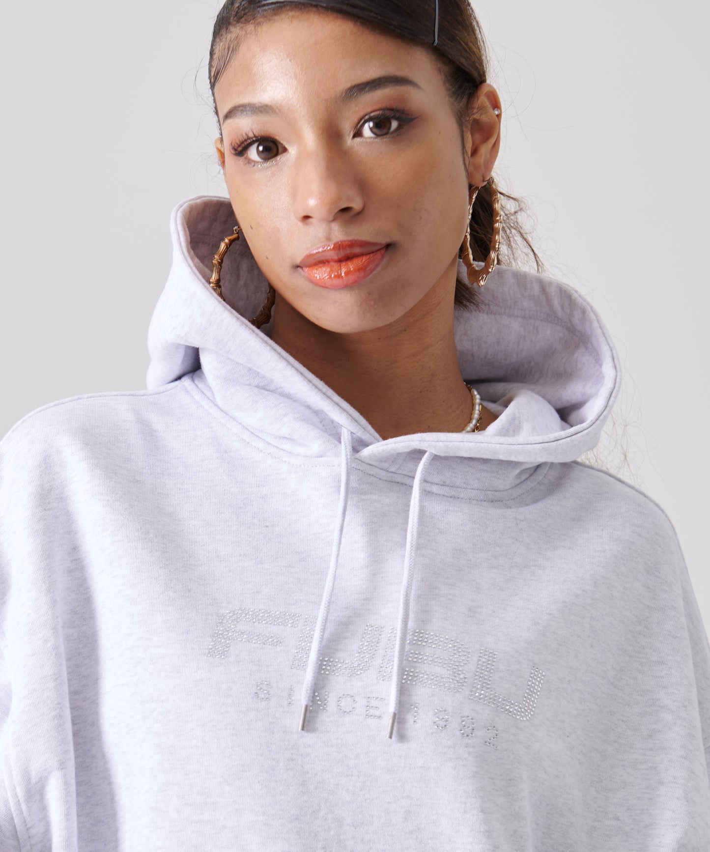 RHINESTONE OG LOGO HOODIE/ラインストーンロゴフーディー【FAM-51705】