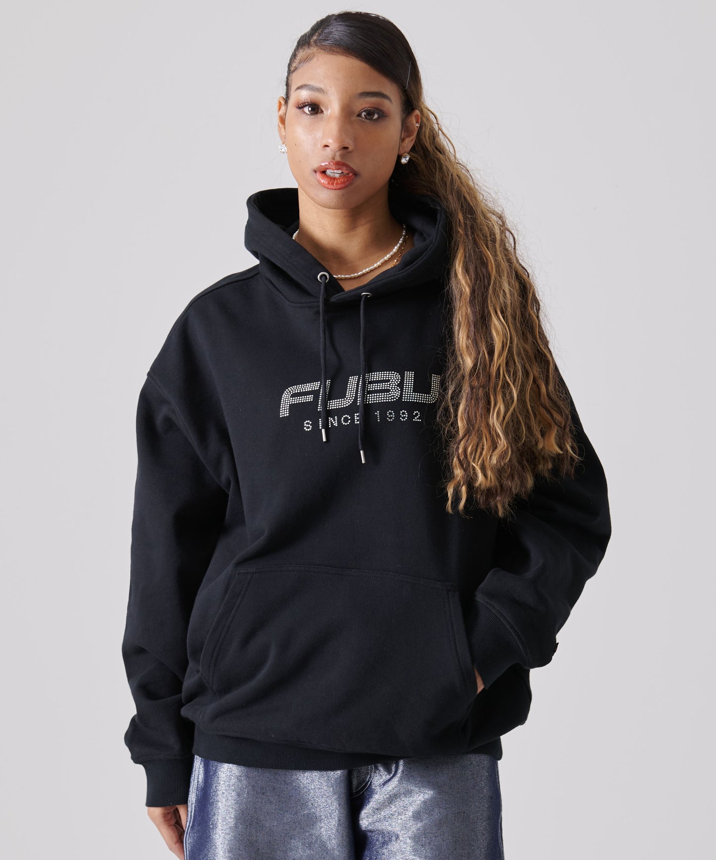 RHINESTONE OG LOGO HOODIE/ラインストーンロゴフーディー【FAM-51705】