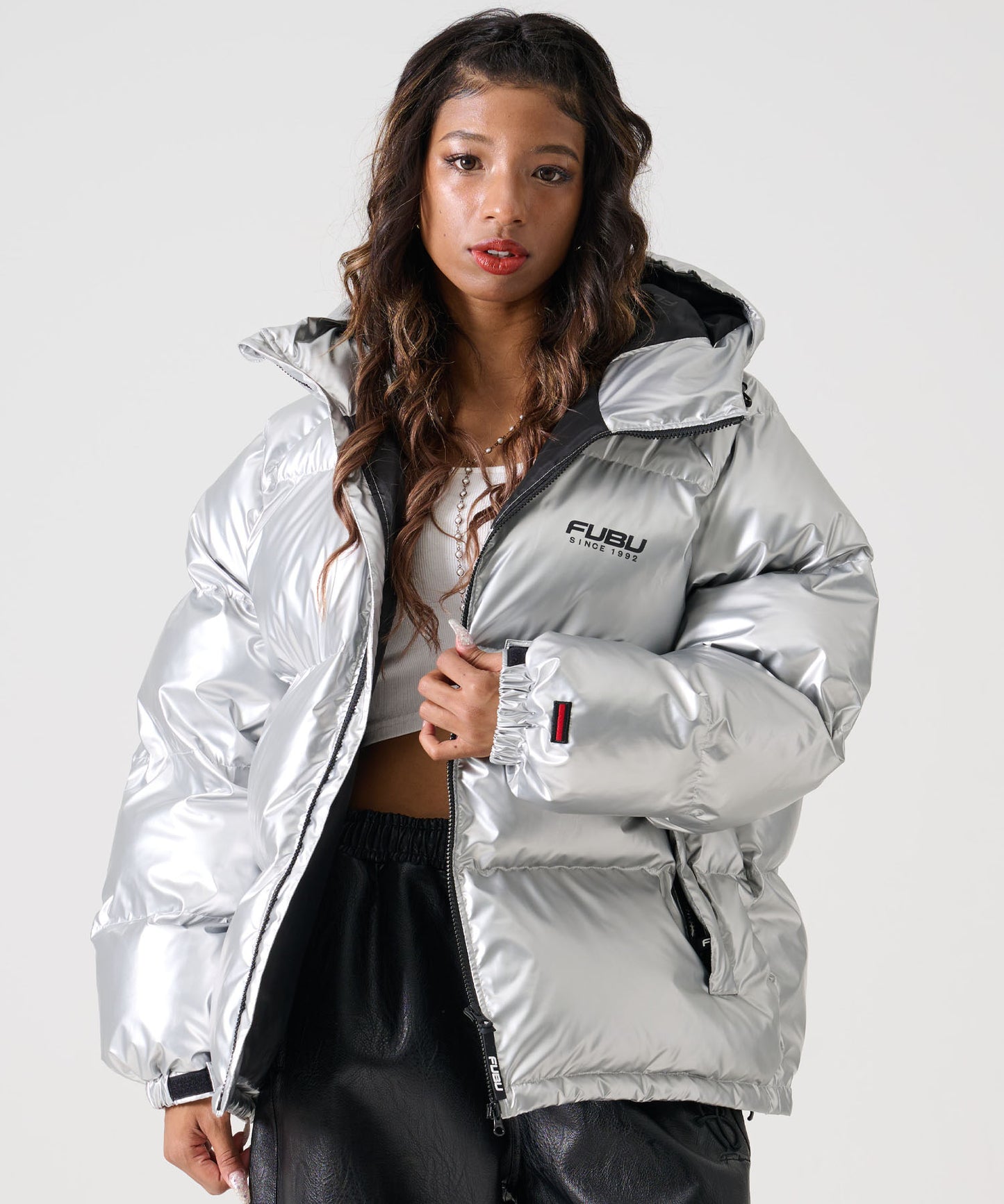 【NEW】【9月下旬発送予定】NYLON PUFFER HOODED JACKET/フード付きナイロンパファージャケット【FAM-52305】