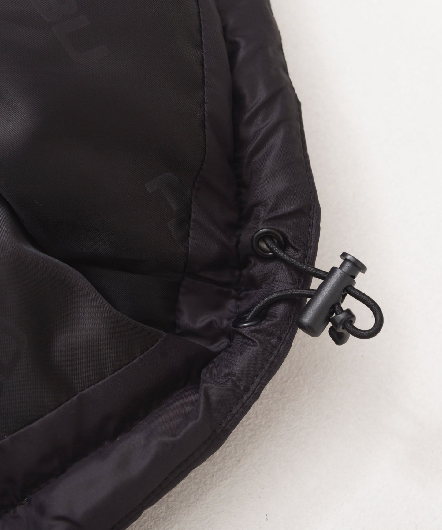 【NEW】【9月下旬発送予定】NYLON PUFFER HOODED JACKET/フード付きナイロンパファージャケット【FAM-52305】