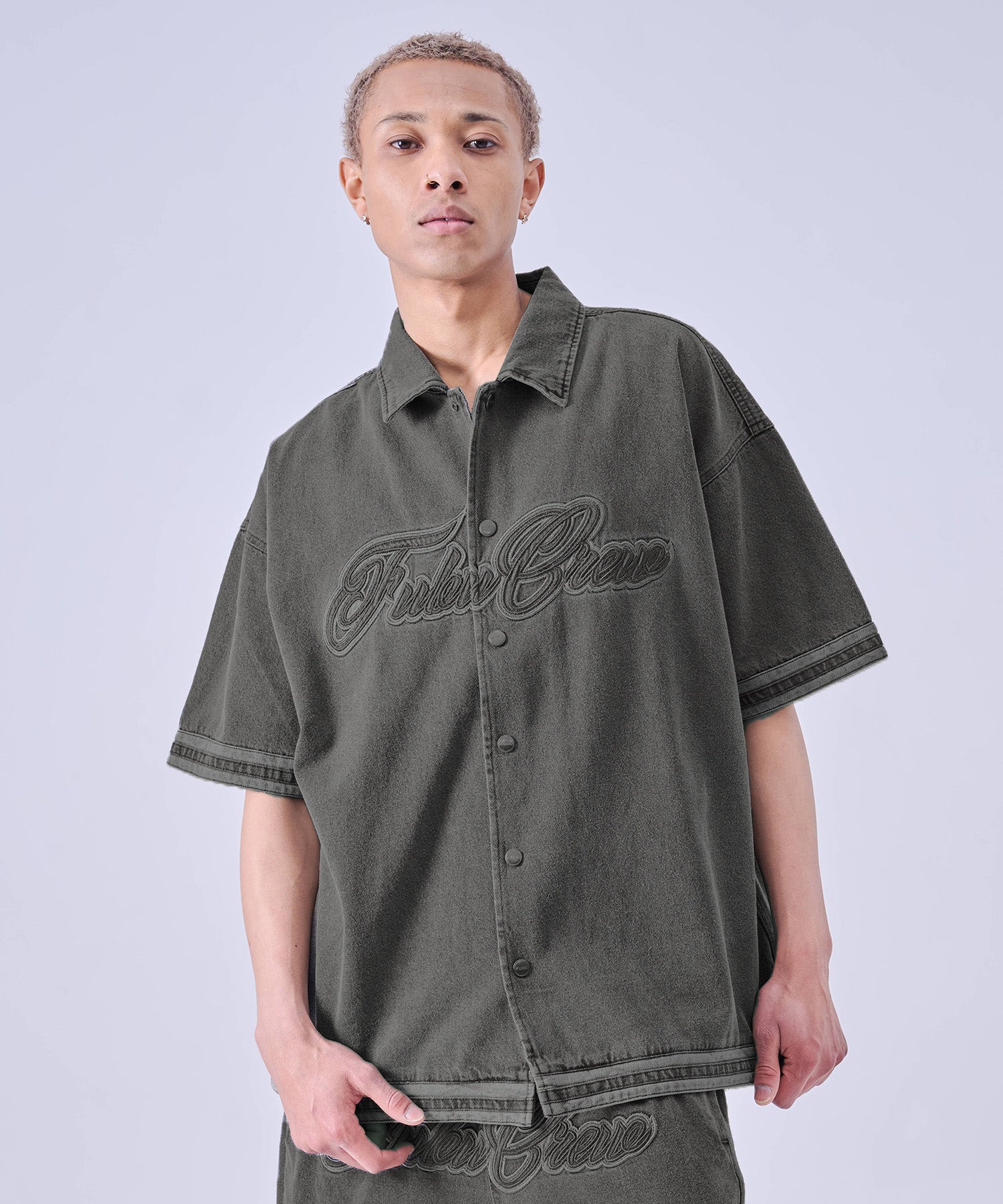 FUBU フブ デニムウォームアップシャツ。FUBUはアメリカの代表的な