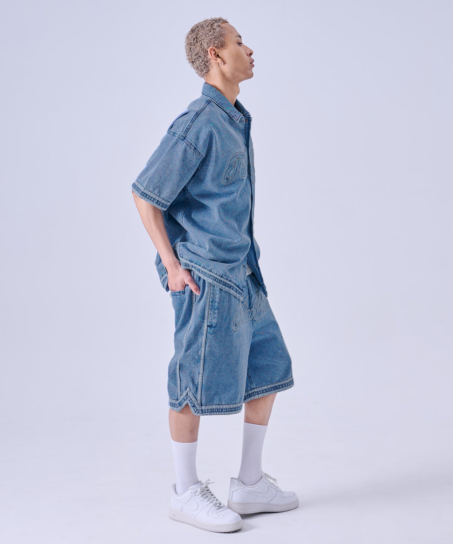 FUBU フブ デニムウォームアップシャツ。FUBUはアメリカの代表的な