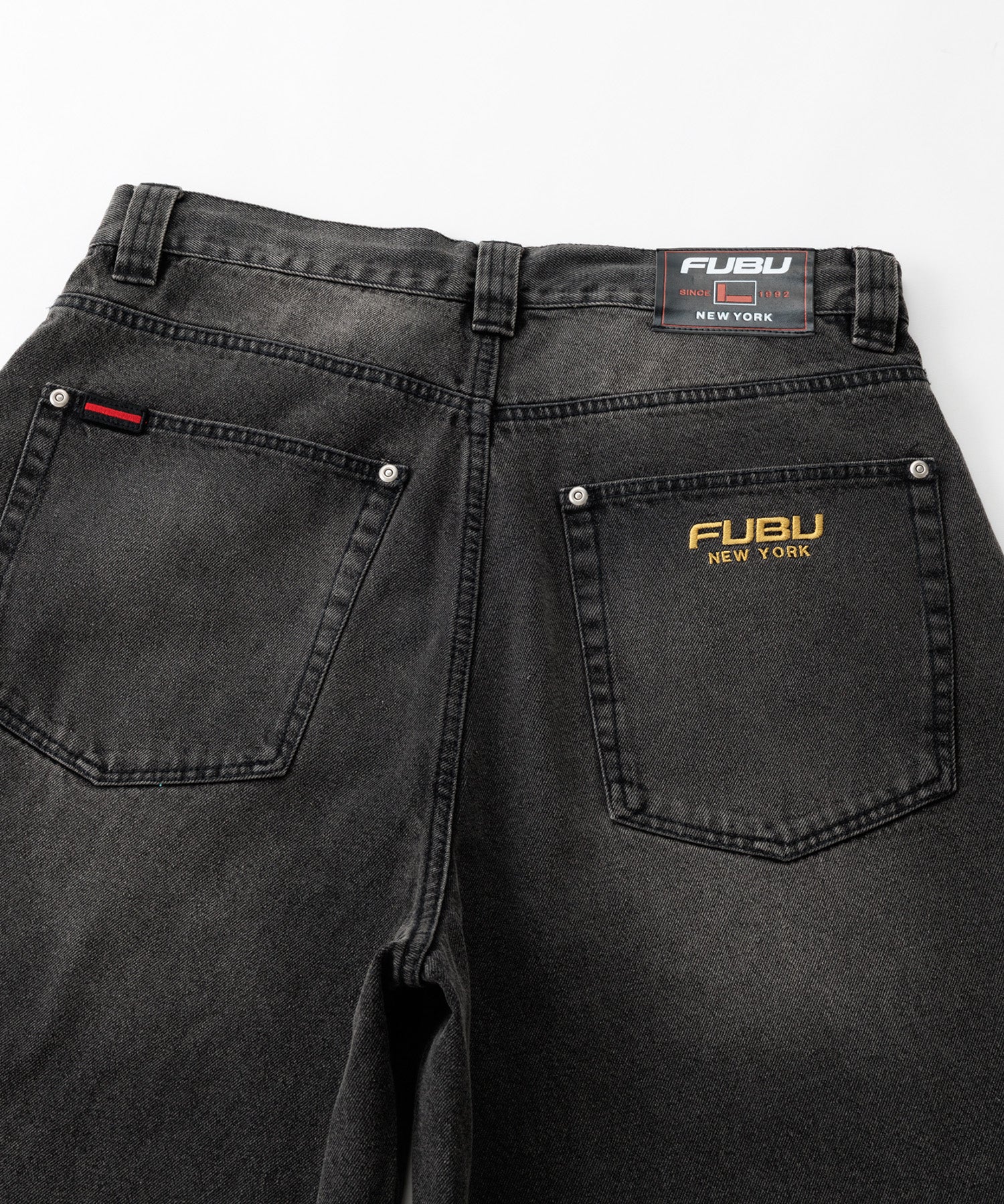 FUBU フブ デニムバギーショーツ。FUBUはアメリカの代表的なHIPHOP