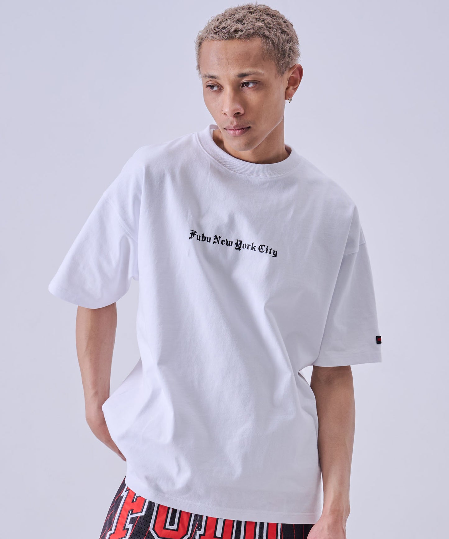 【NEW】STUDS LOGO T-SHIRTS/スタッドロゴTシャツ【FAM-61710】