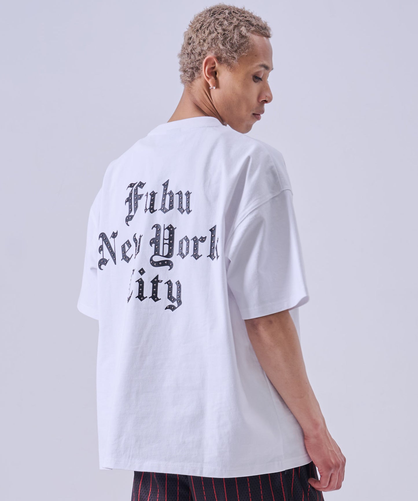 【NEW】STUDS LOGO T-SHIRTS/スタッドロゴTシャツ【FAM-61710】