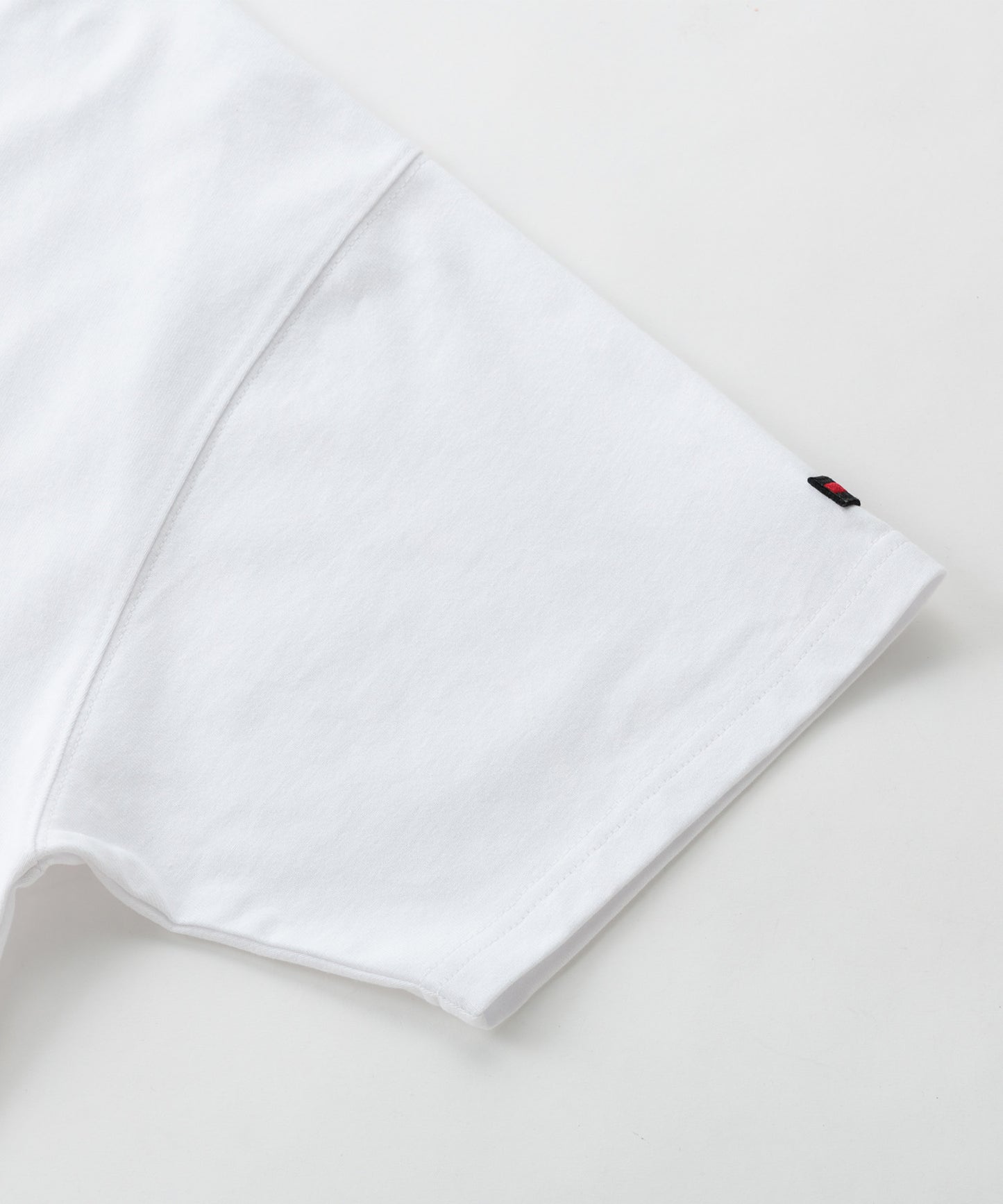 【NEW】STUDS LOGO T-SHIRTS/スタッドロゴTシャツ【FAM-61710】