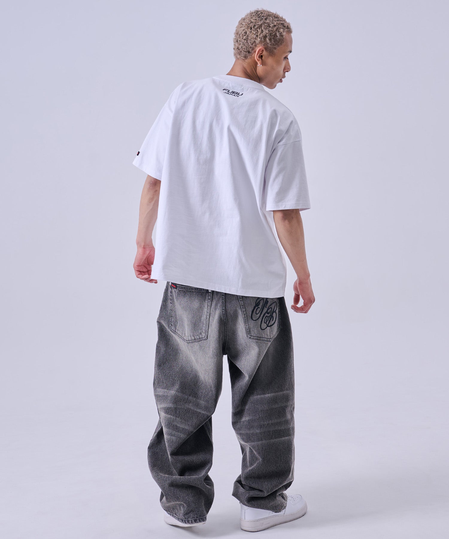 FUBU フブ スーベニアTシャツ。FUBUはアメリカの代表的なHIPHOP