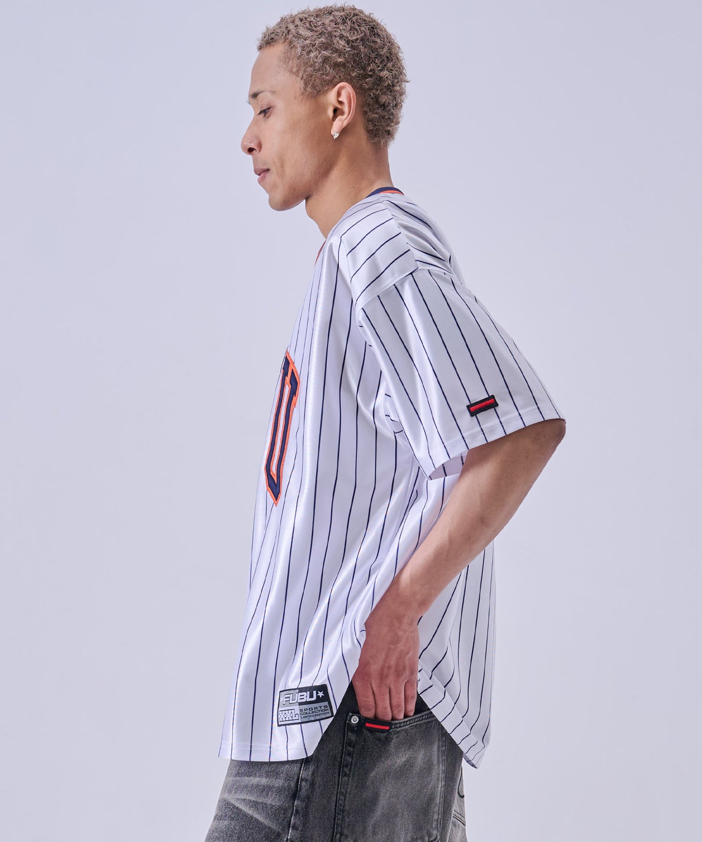 【NEW】PATCH V NECK T-SHIRTS/パッチVネックTシャツ【FAM-61717】