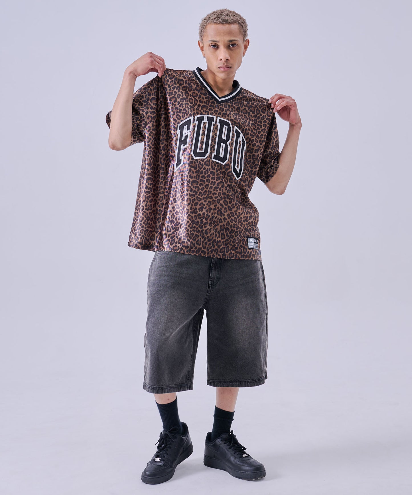 【NEW】PATCH V NECK T-SHIRTS/パッチVネックTシャツ【FAM-61717】