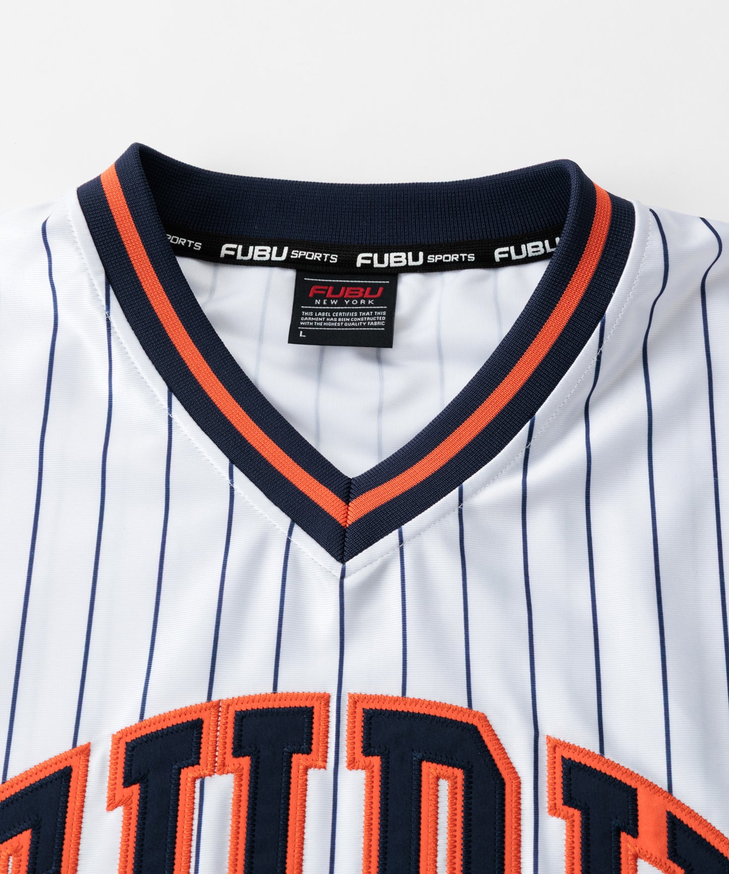 【NEW】PATCH V NECK T-SHIRTS/パッチVネックTシャツ【FAM-61717】