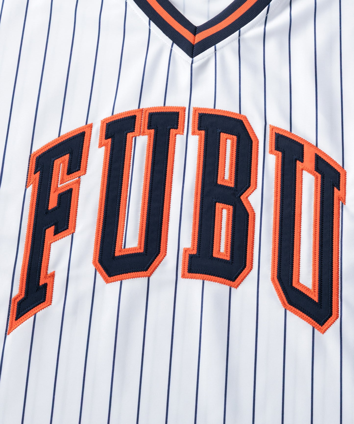 【NEW】PATCH V NECK T-SHIRTS/パッチVネックTシャツ【FAM-61717】