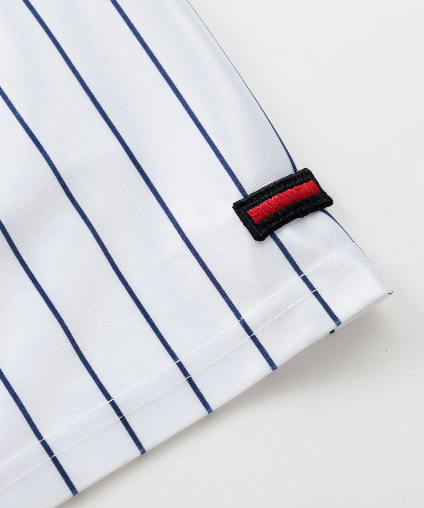 【NEW】PATCH V NECK T-SHIRTS/パッチVネックTシャツ【FAM-61717】