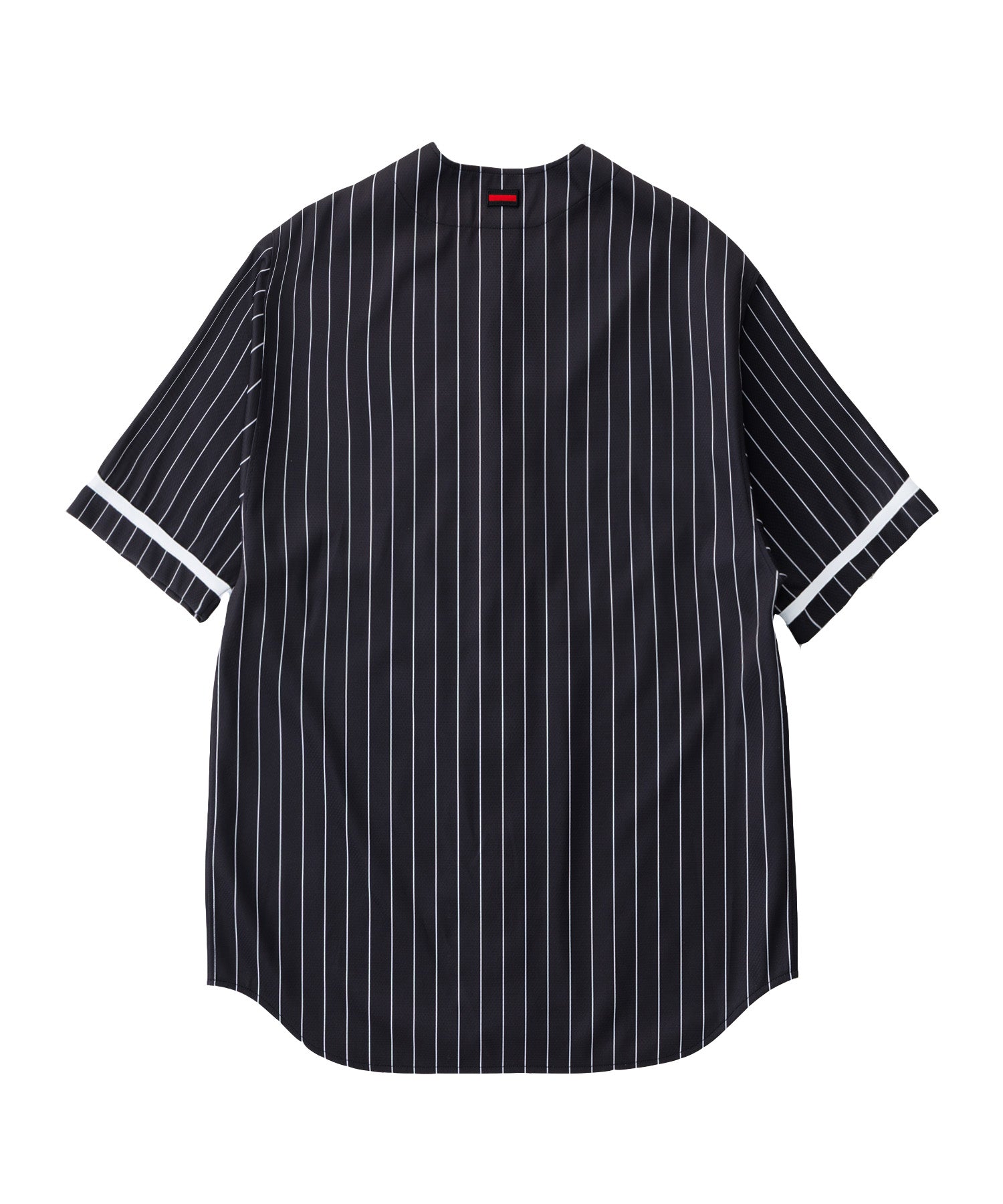 FUBU フブ パッチ付きベースボールシャツ。FUBUはアメリカの代表的な
