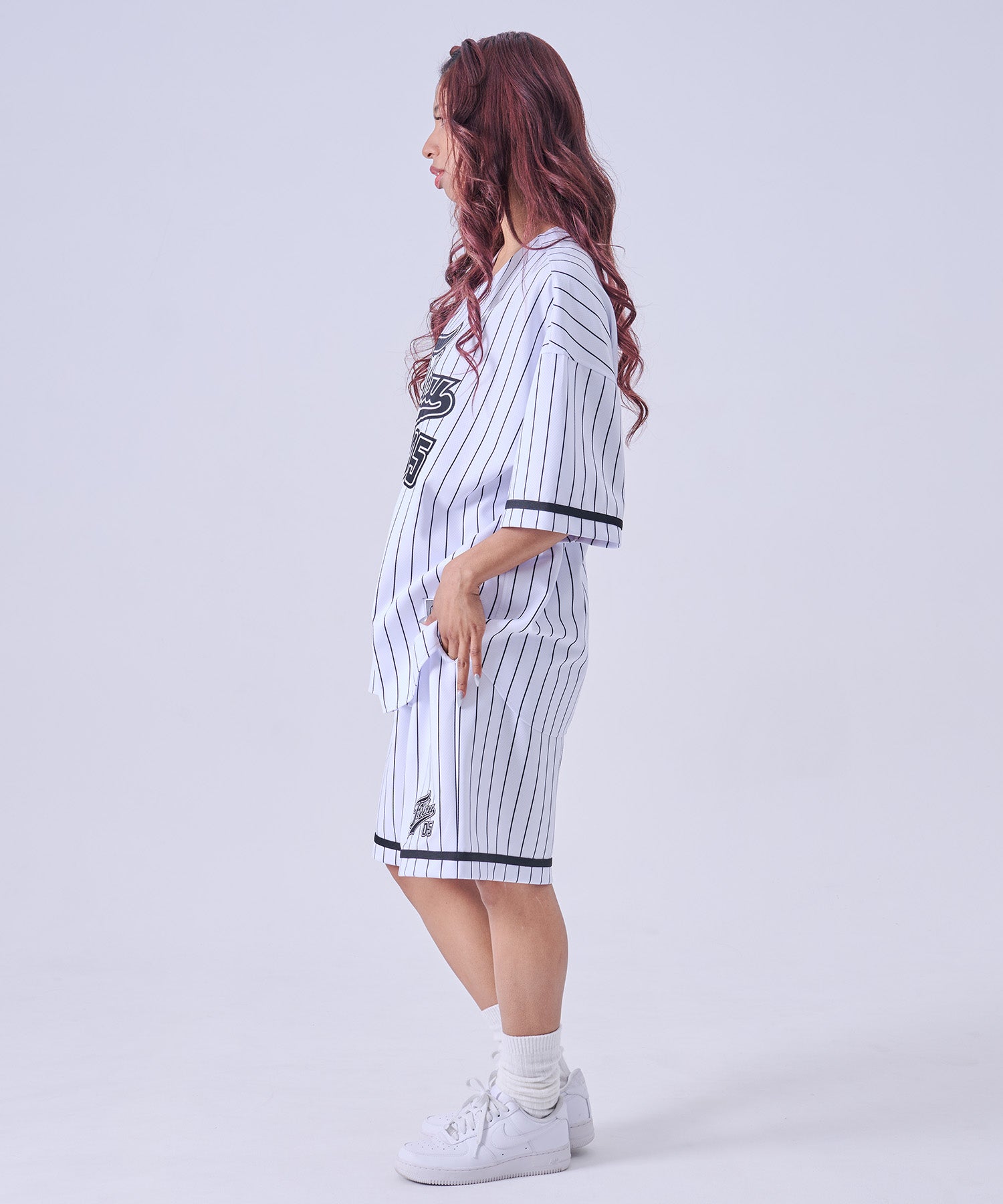 FUBU フブ パッチ付きベースボールシャツ。FUBUはアメリカの代表的な