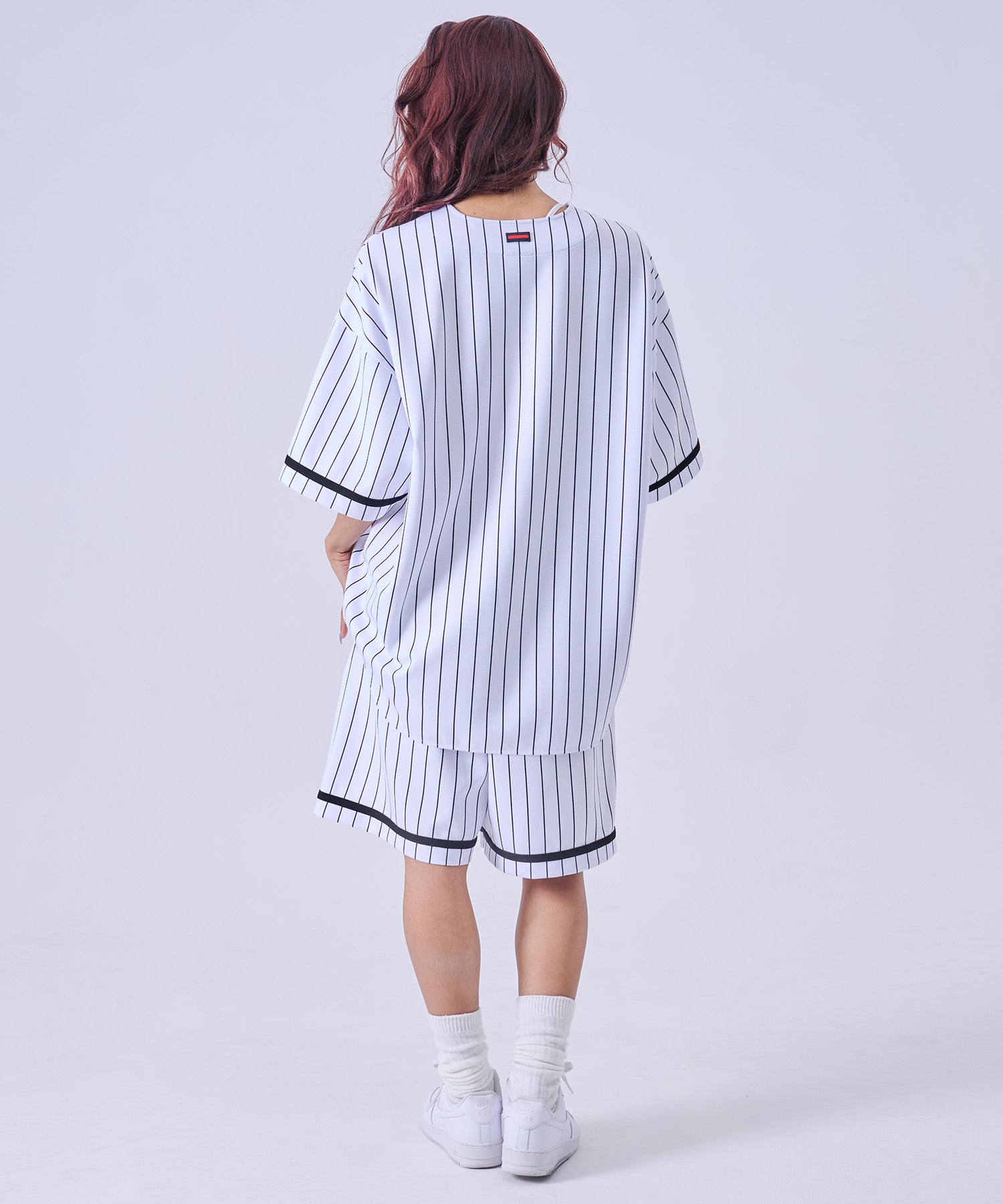 FUBU フブ パッチ付きベースボールシャツ。FUBUはアメリカの代表的な