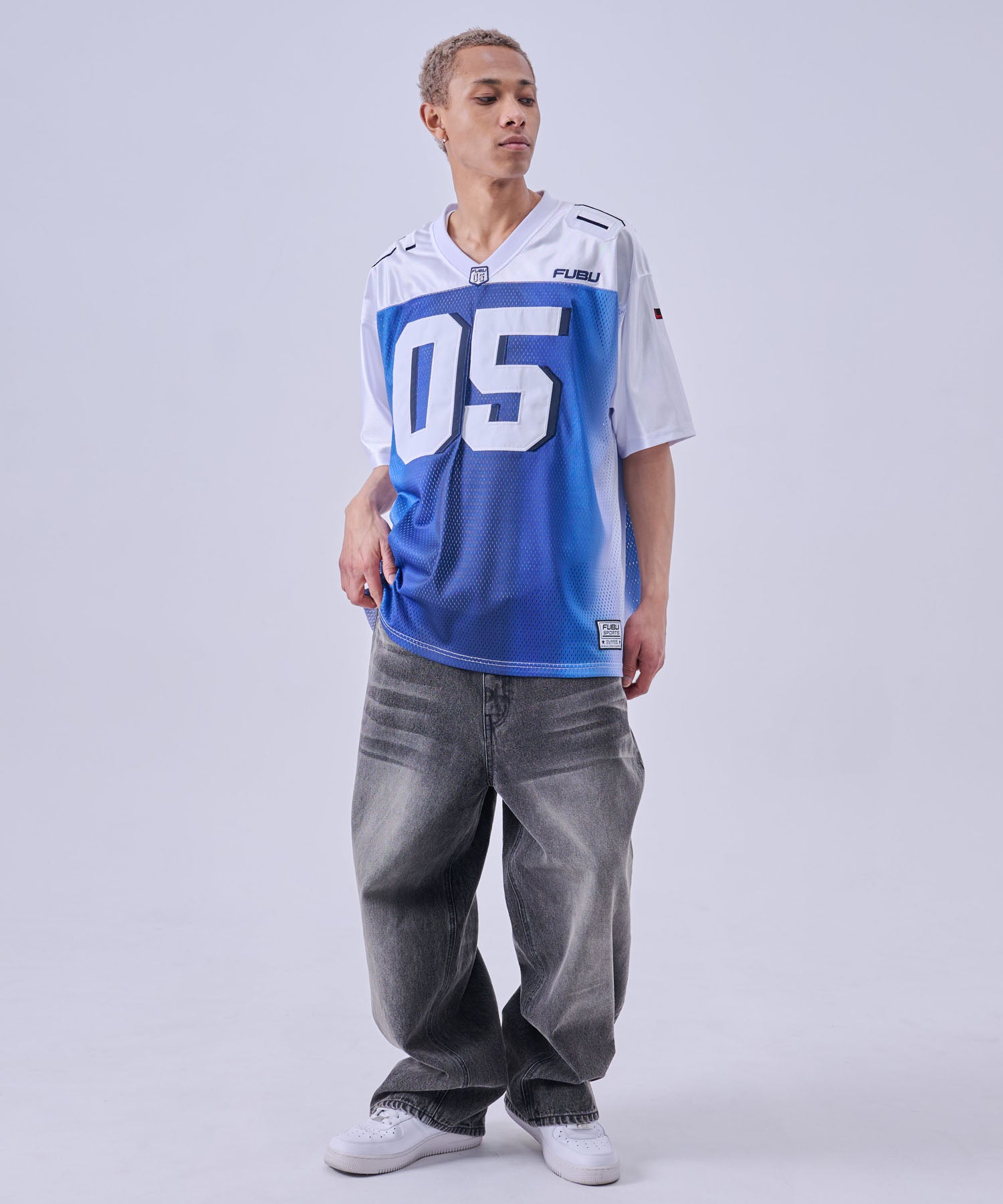 FUBU フブ OGグラデーションゲームシャツ。FUBUはアメリカの代表的な