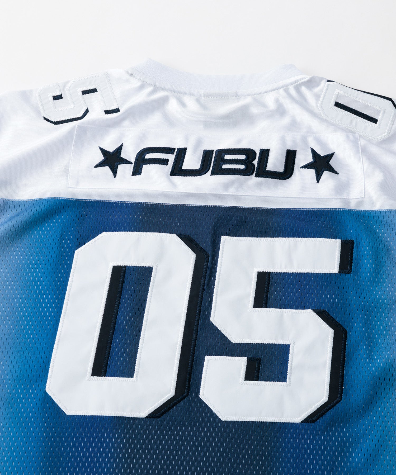 FUBU フブ OGグラデーションゲームシャツ。FUBUはアメリカの代表的な