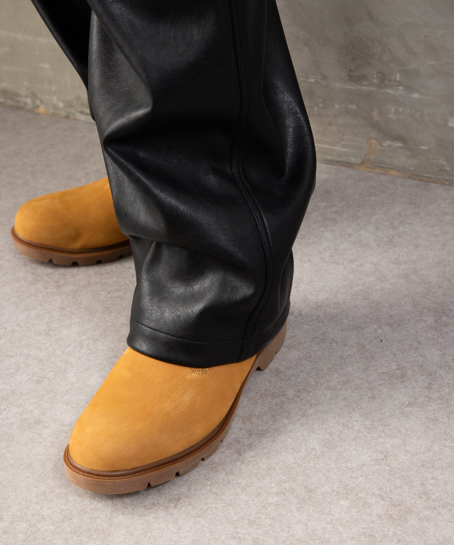 【NEW】FAUX LEATHER EASY PANTS/フェイクレザーイージーパンツ【FAM-62500】