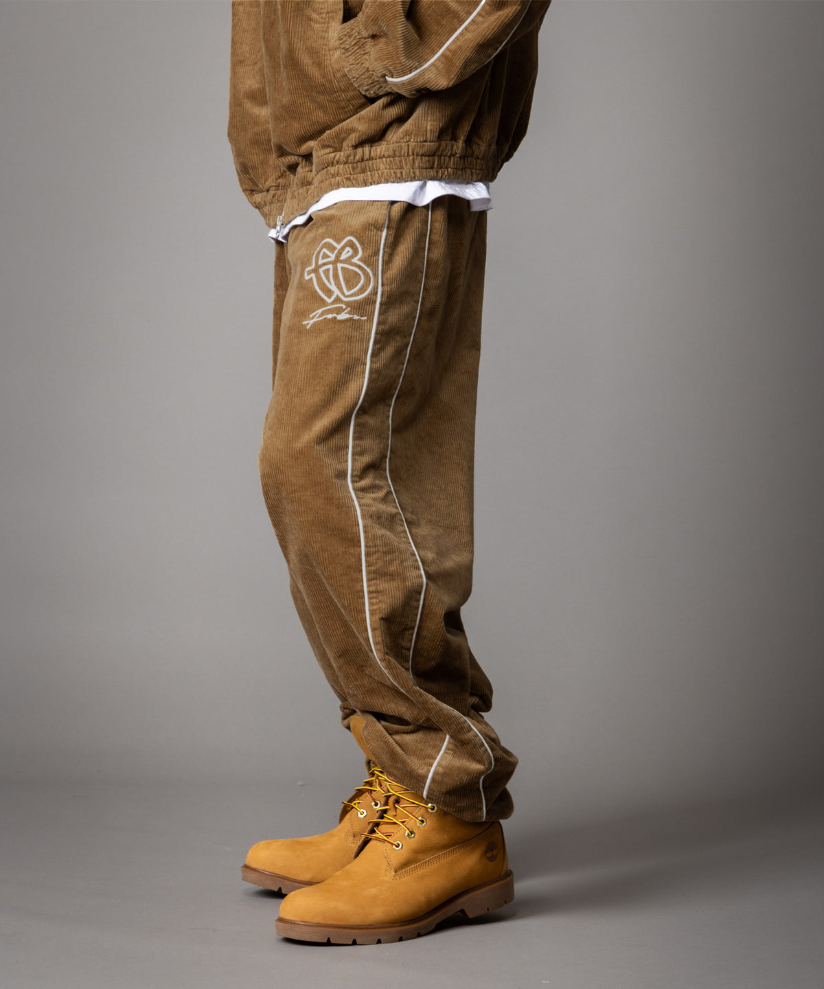 【NEW】CORDUROY TRACK PANTS/コーデュロイトラックパンツ【FAM-62502】【10月5日から順次配送】