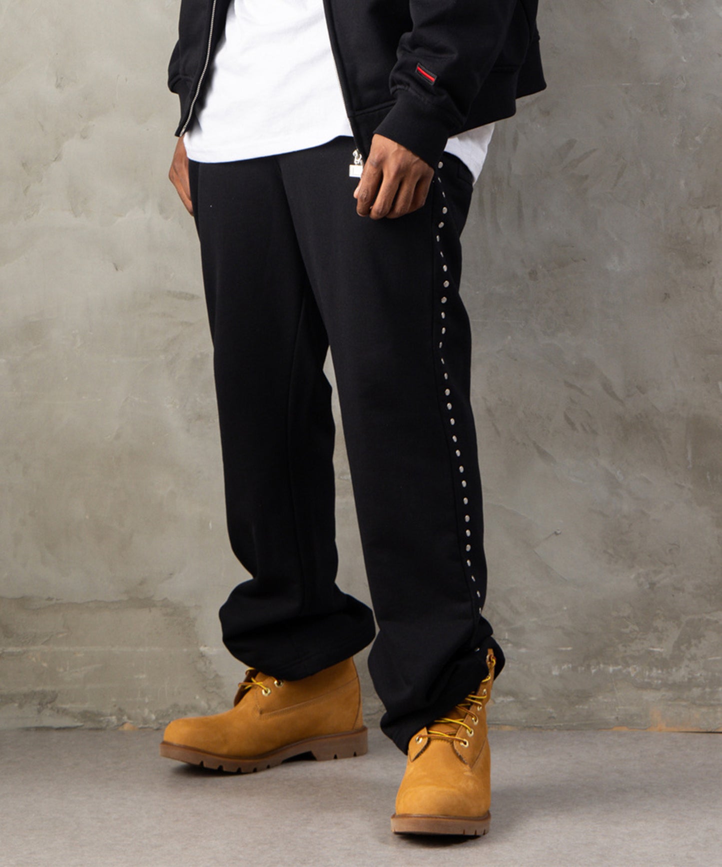 【NEW】STUDS FLARE SWEAT PANTS/スタッズフレアスウェットパンツ【FAM-62507】