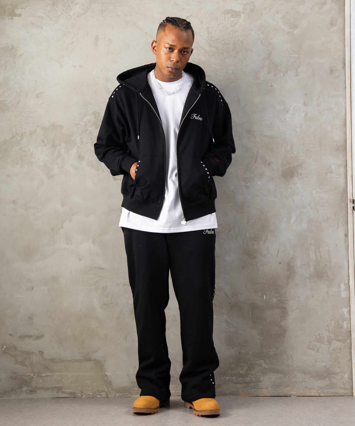 【NEW】STUDS FLARE SWEAT PANTS/スタッズフレアスウェットパンツ【FAM-62507】