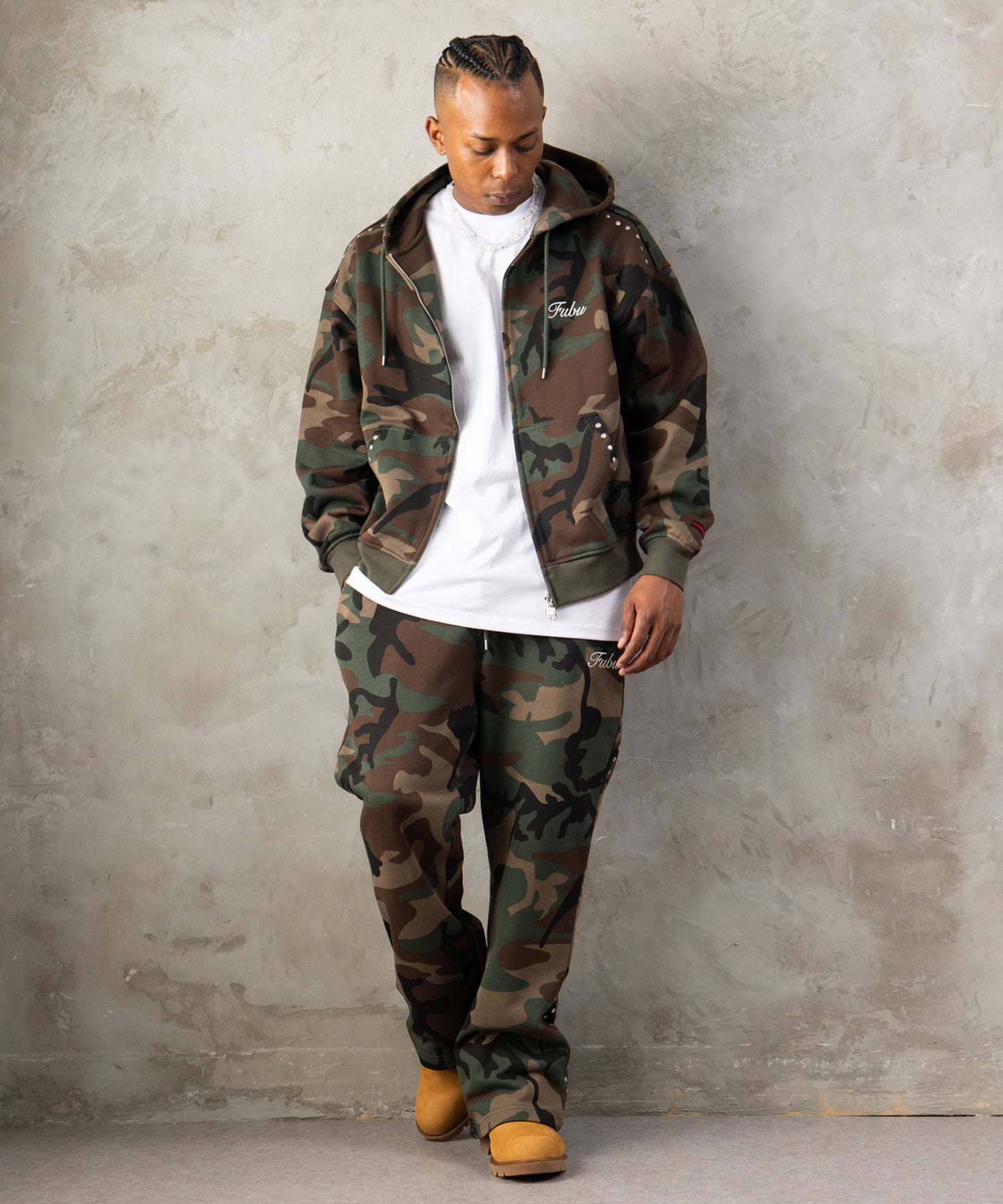 【NEW】STUDS FLARE SWEAT PANTS/スタッズフレアスウェットパンツ【FAM-62507】