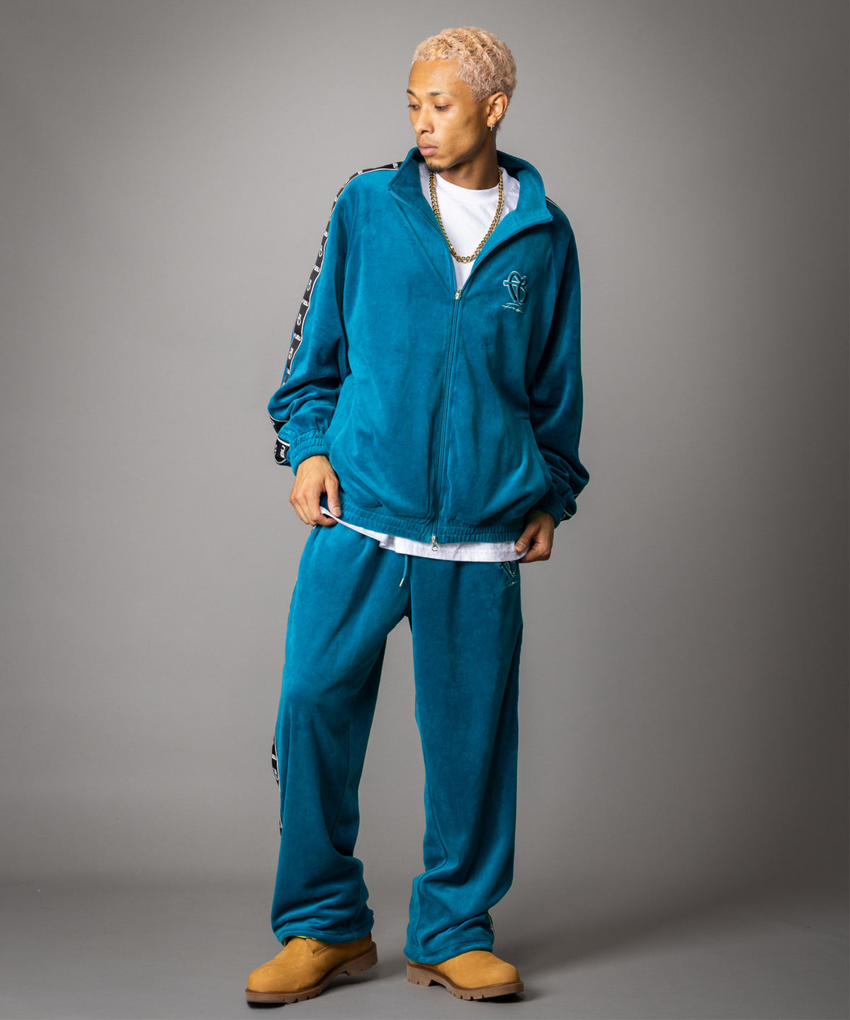 EXCLUSIVE【NEW】VELOR TRUCK JACKET/ベロアトラックジャケット【FAM-62709】