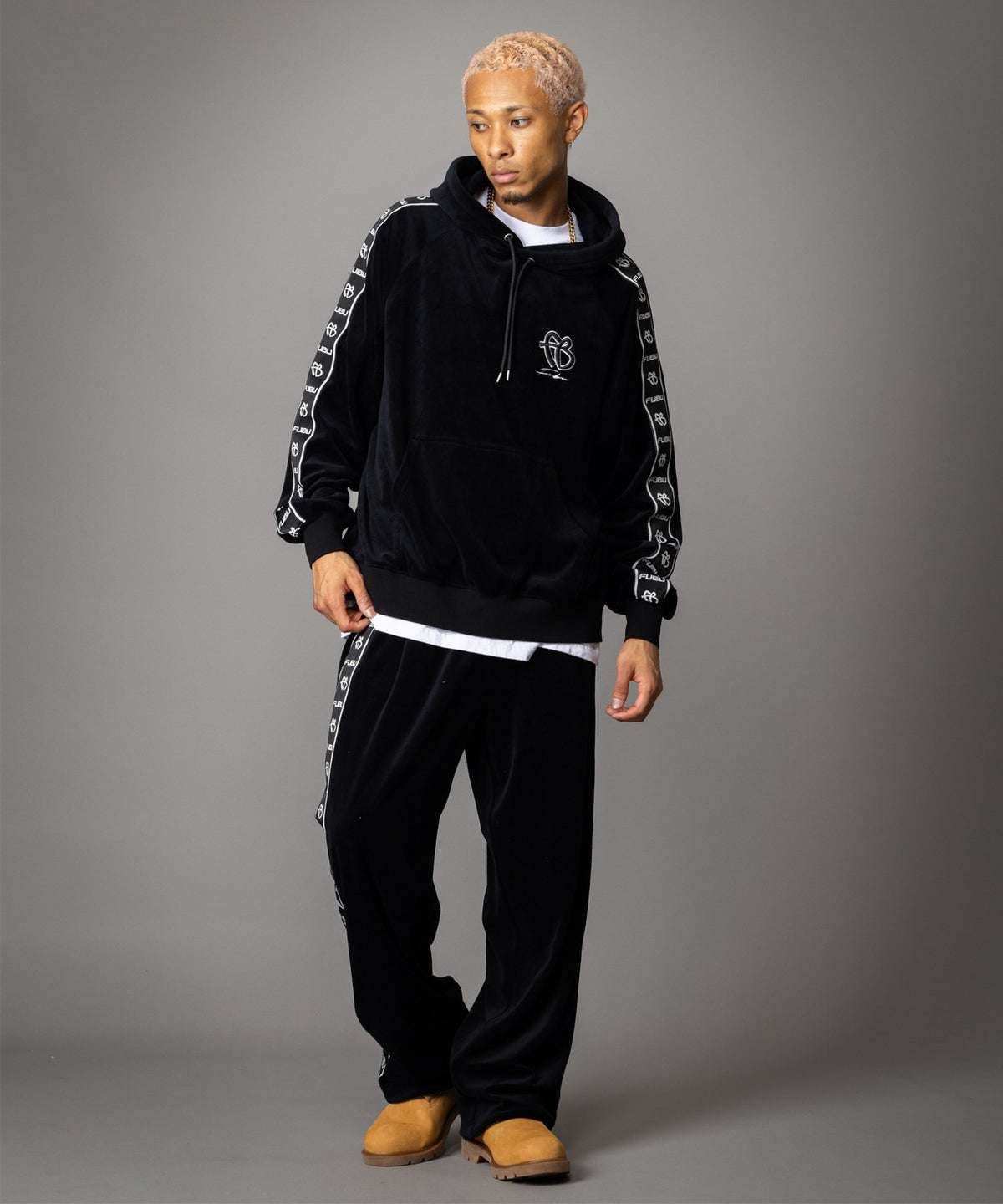 【NEW】VELOR HOODIE/ベロアフーディー【FAM-62710】