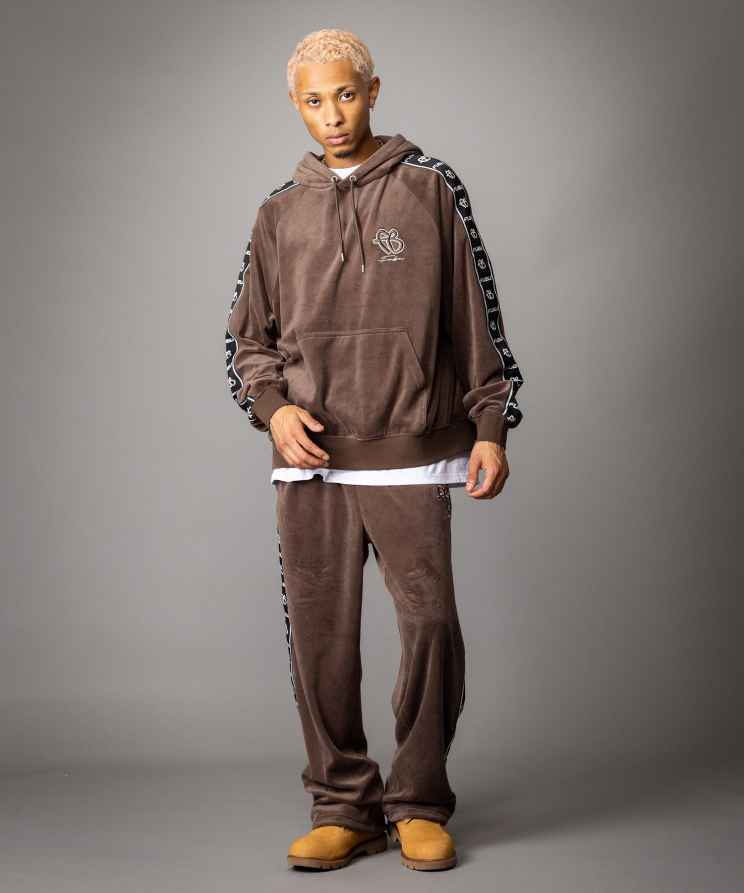 VELOR HOODIE/ベロアフーディー【FAM-62710】｜FUBU(フブ)公式通販