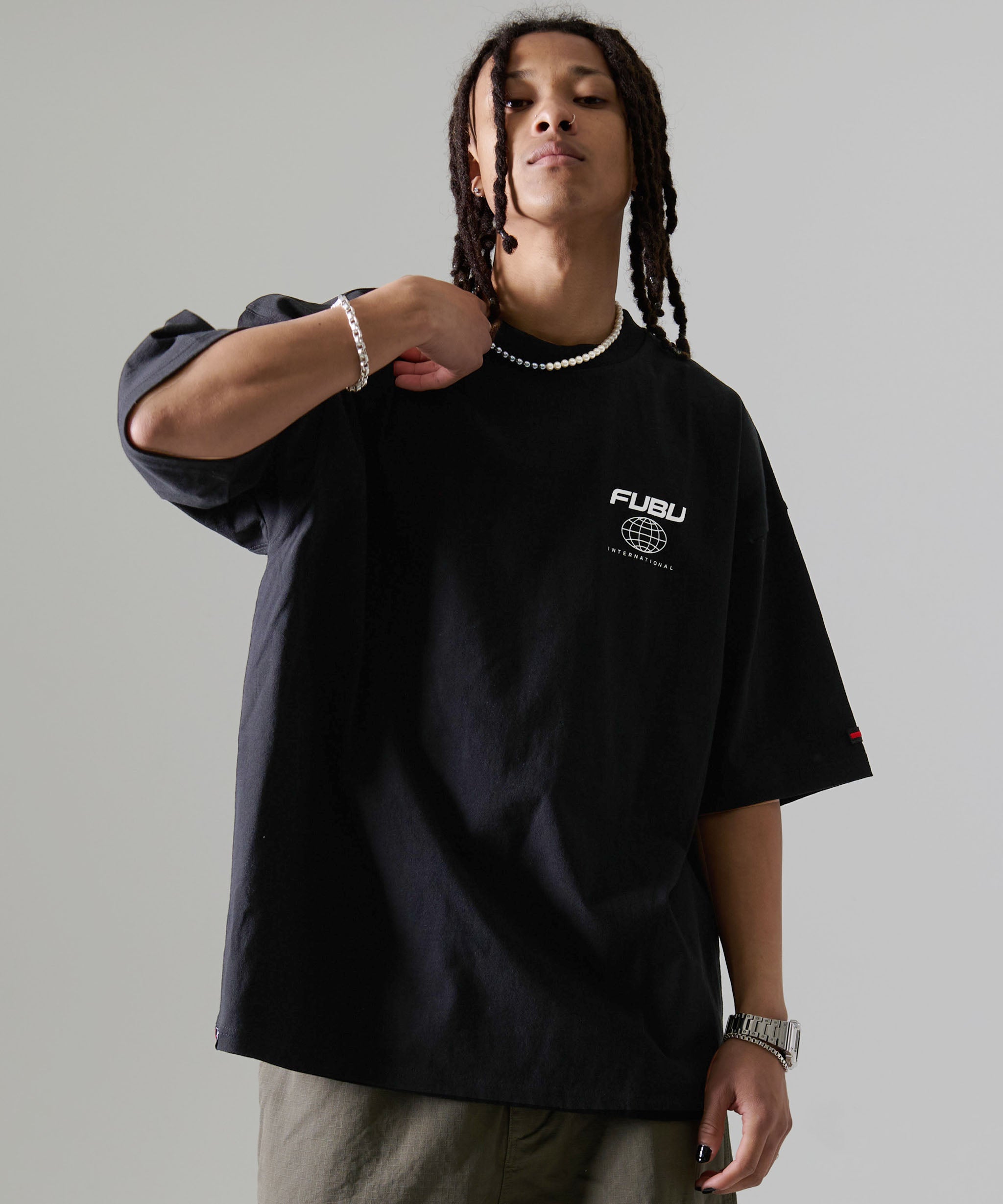 FUBU フブ トップス ブランド ロゴ バックデザイン 半袖Tシャツ。FUBU FUBU フブ トップス ブランド ロゴ バックデザイン 半袖Tシャツ。FUBU