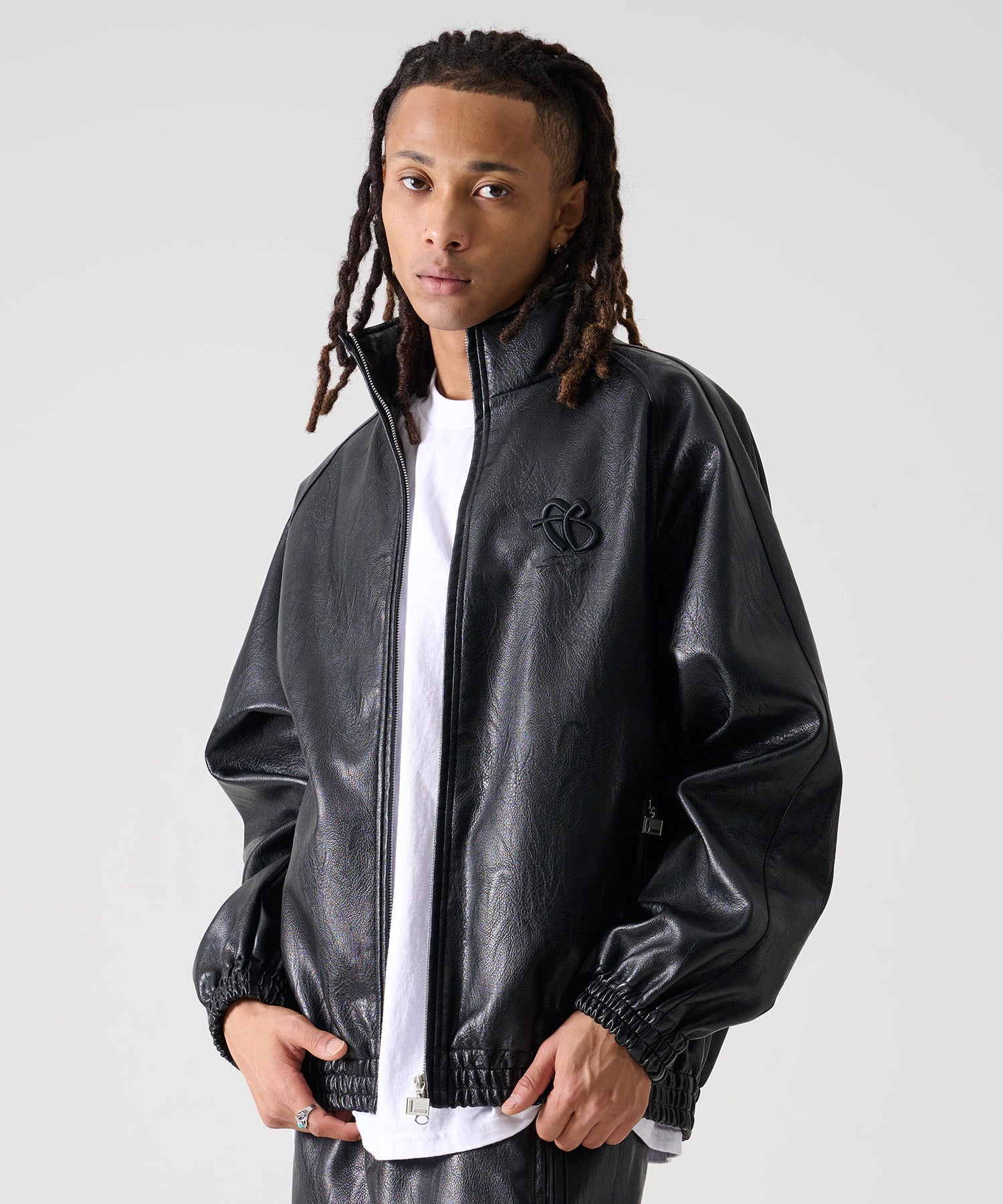 FUBU フブ スタンドパッチ レザー ジャケット。FUBUはアメリカの代表的