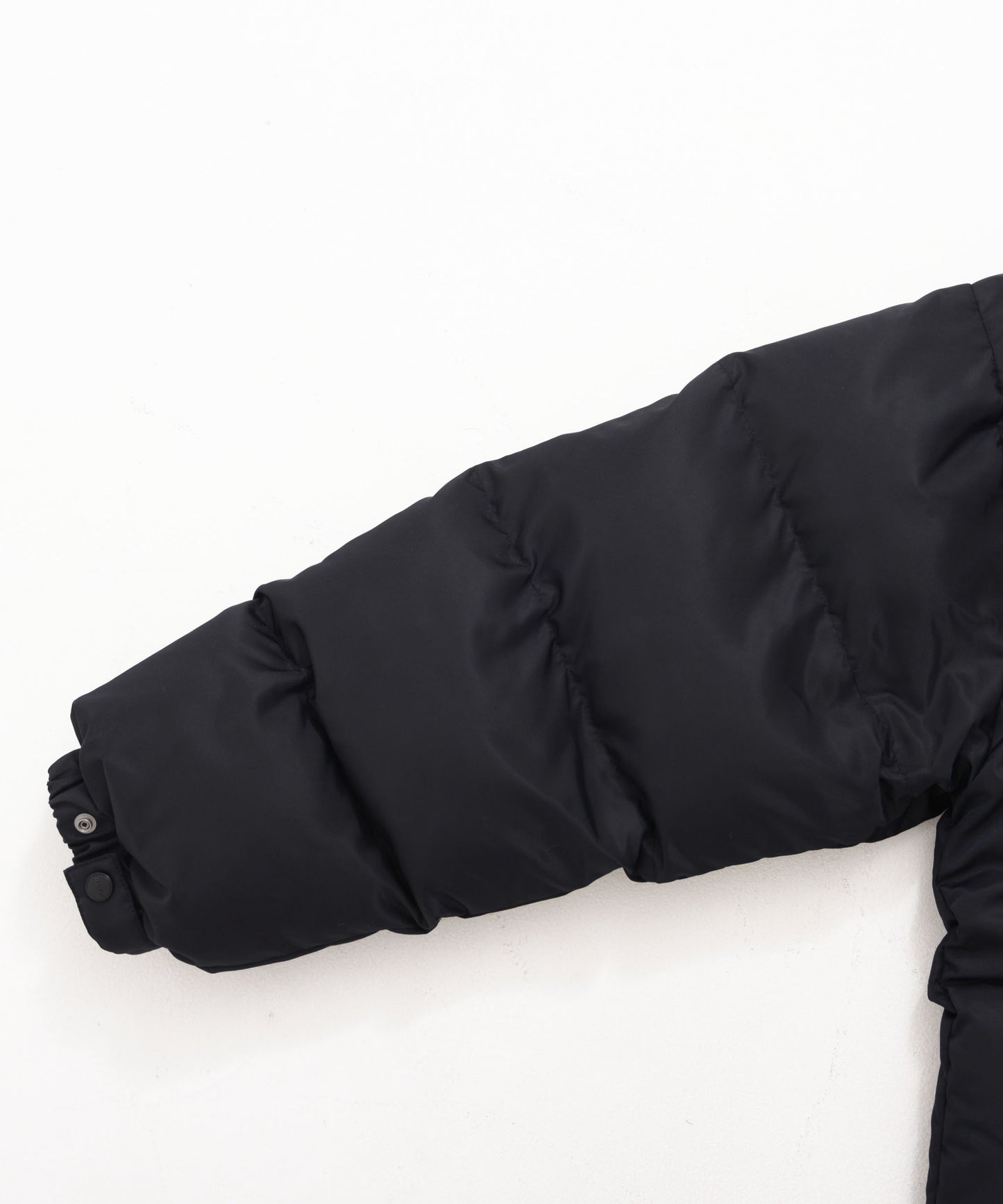 【NEW】【9月下旬発送予定】SHORT NYLON TWILL PUFFER JACKET/ショートナイロンツイルパファージャケット【FAM-52303】
