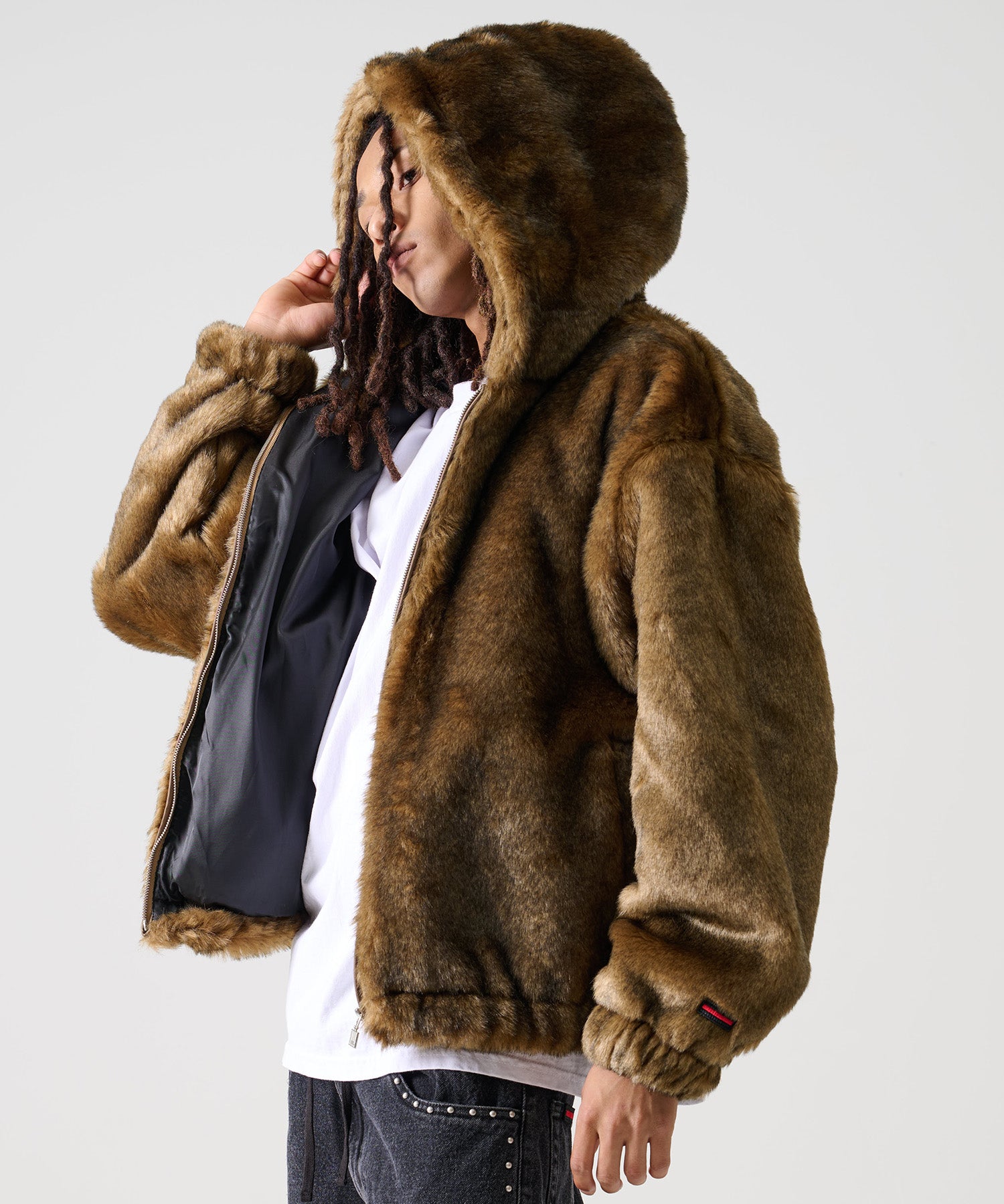 FUBU フブ フェイクファー フード ジャケット。FUBUはアメリカの代表的