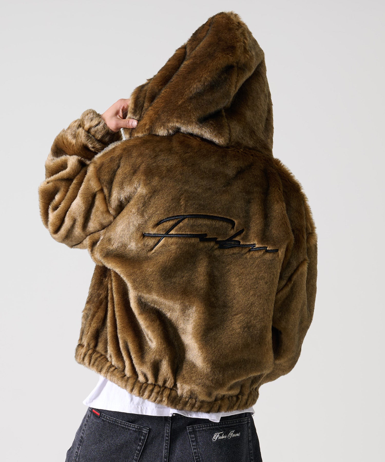 FUBU フブ フェイクファー フード ジャケット。FUBUはアメリカの代表的