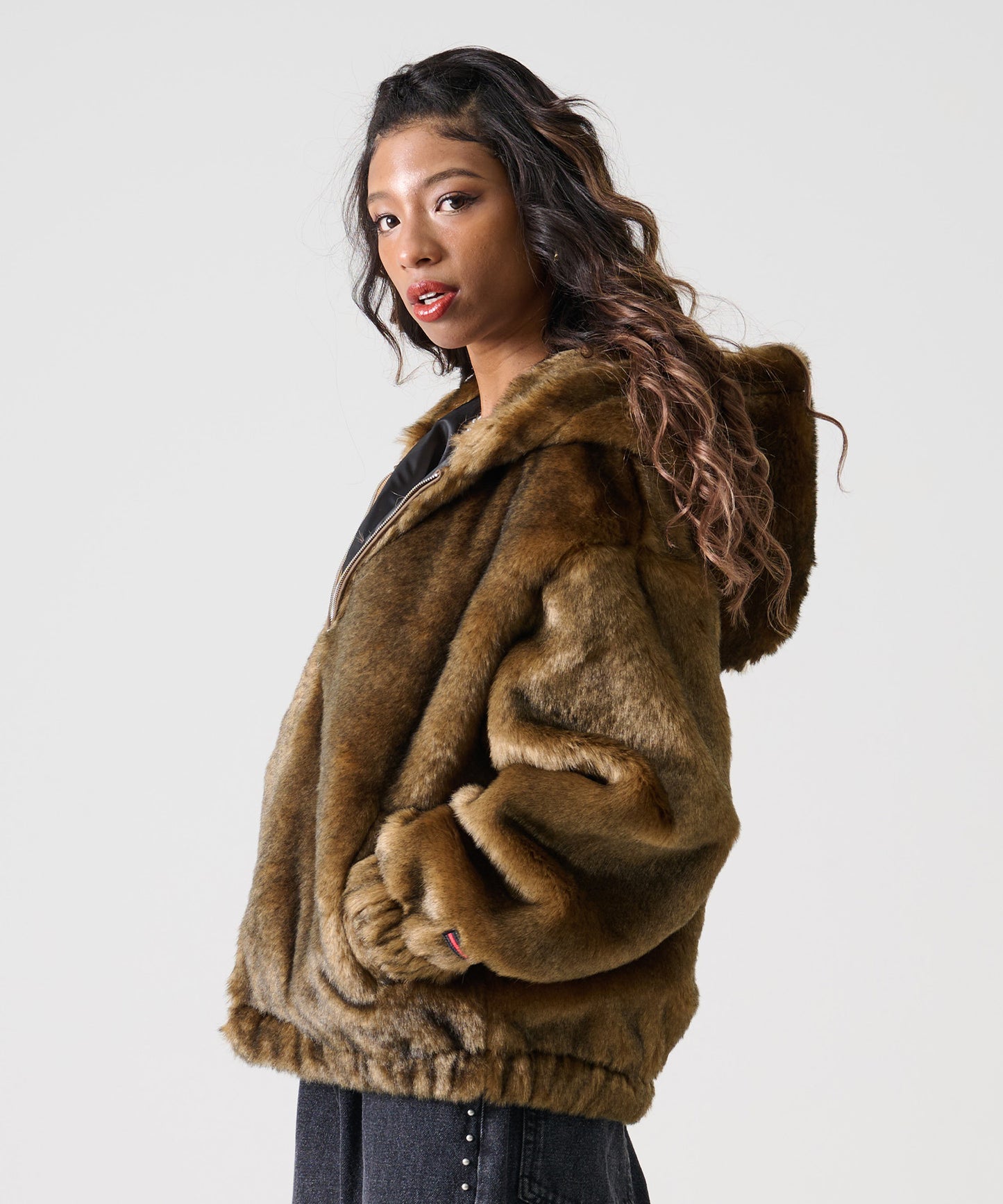 FAUX FAR HOODED JACKET/フェイクファー フード ジャケット【FAM-52311】