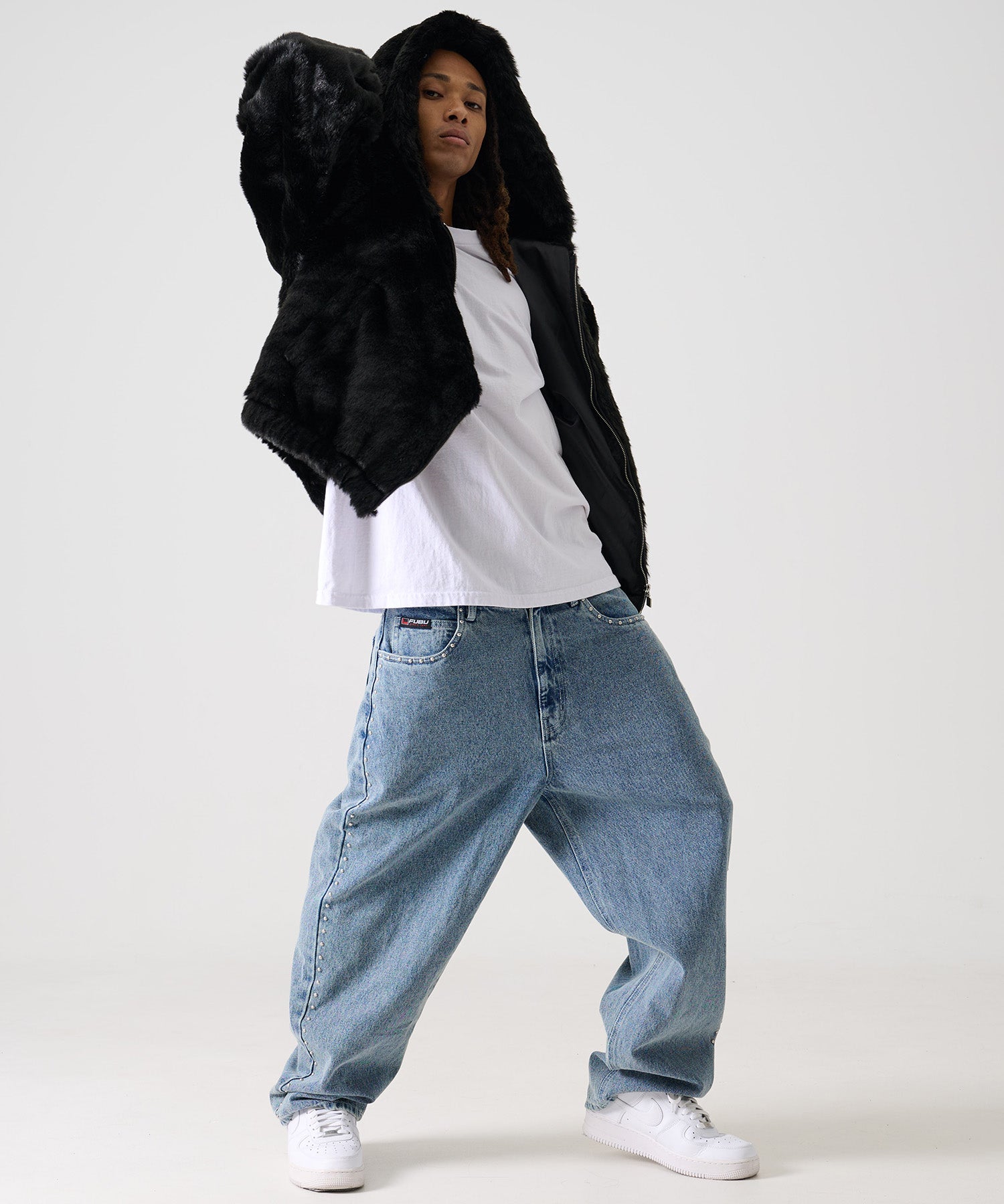 FUBU フブ フェイクファー フード ジャケット。FUBUはアメリカの代表的