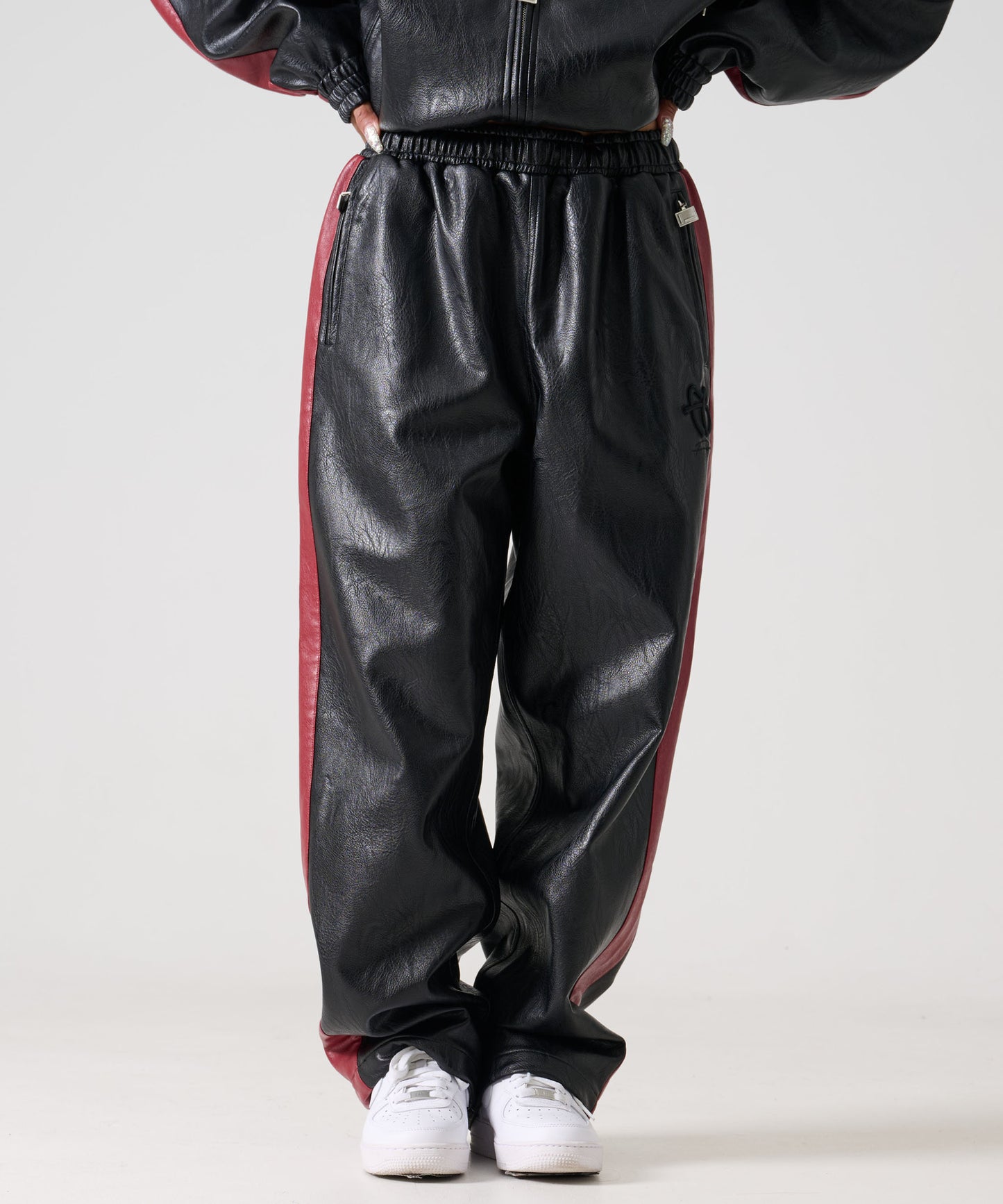 【Black Friday30%OFF】FAUX LEATHER TRACK PANTS/フェイクレザー トラックパンツ【FAM-52500】