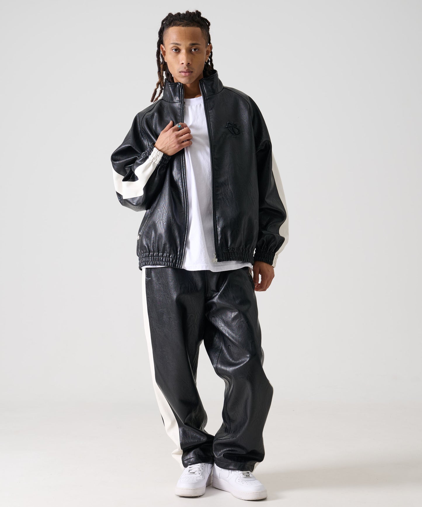 【Black Friday30%OFF】FAUX LEATHER TRACK PANTS/フェイクレザー トラックパンツ【FAM-52500】