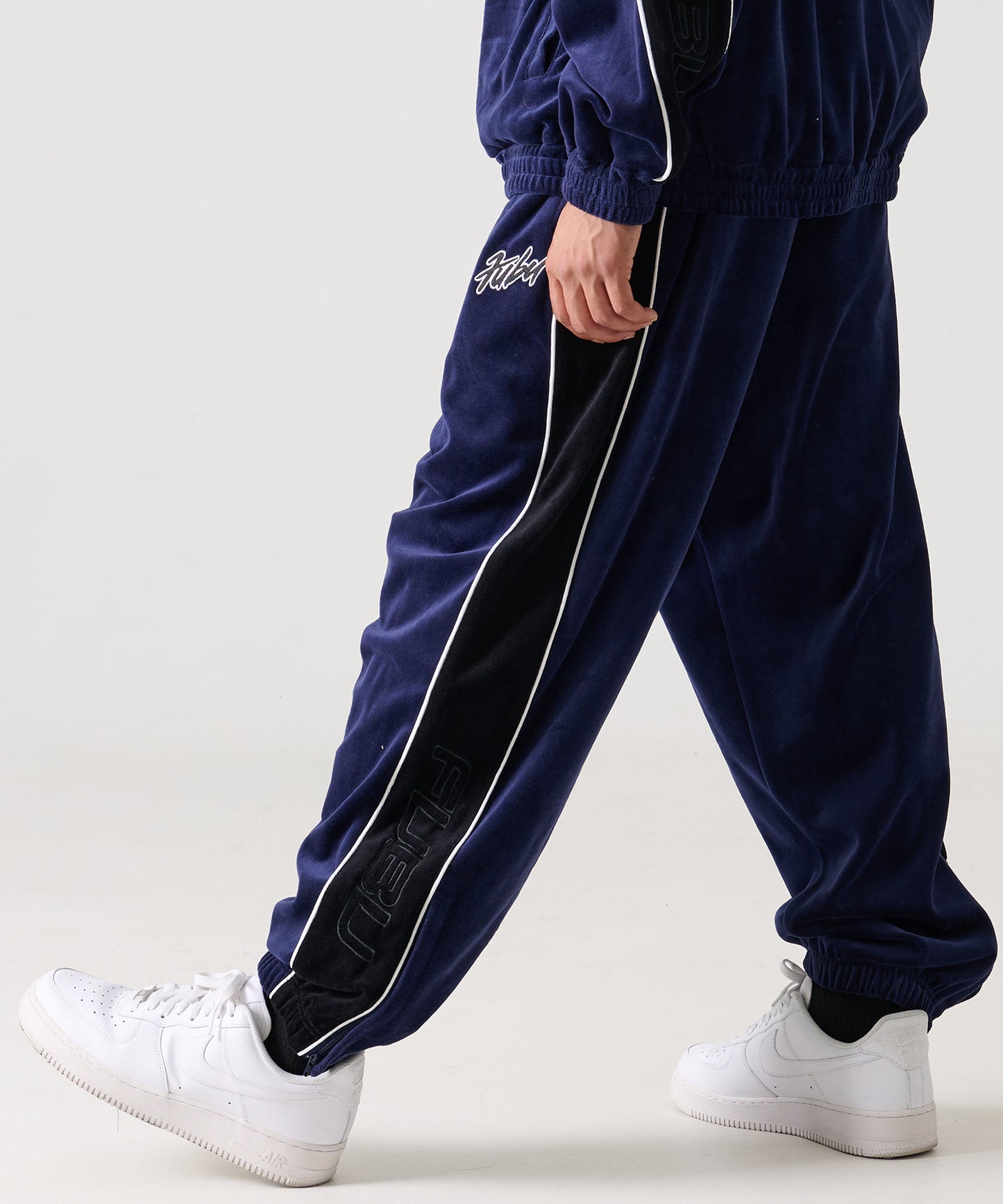 【Black Friday30%OFF】VELOR TRACK PANTS/ベロア トラックパンツ【FAM-52501】