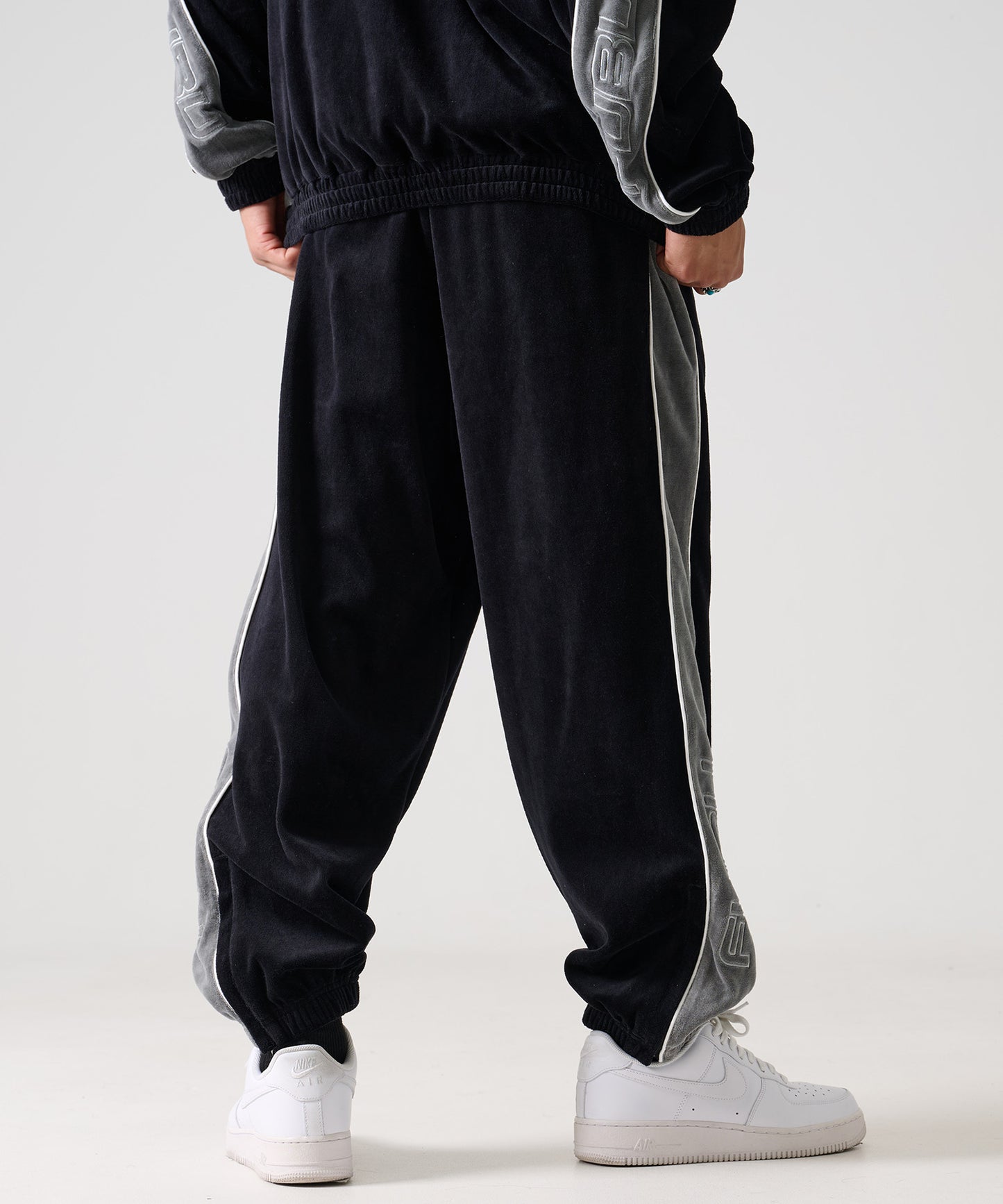 【Black Friday30%OFF】VELOR TRACK PANTS/ベロア トラックパンツ【FAM-52501】