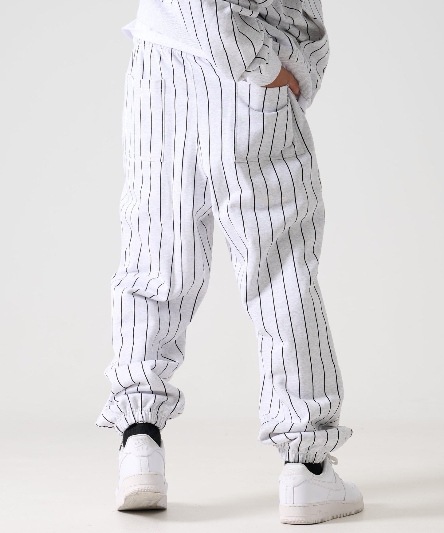 【Black Friday30%OFF】STRIPE SWEAT PANTS/スタッズ デニム パンツ ワイド 【FAM-52503】