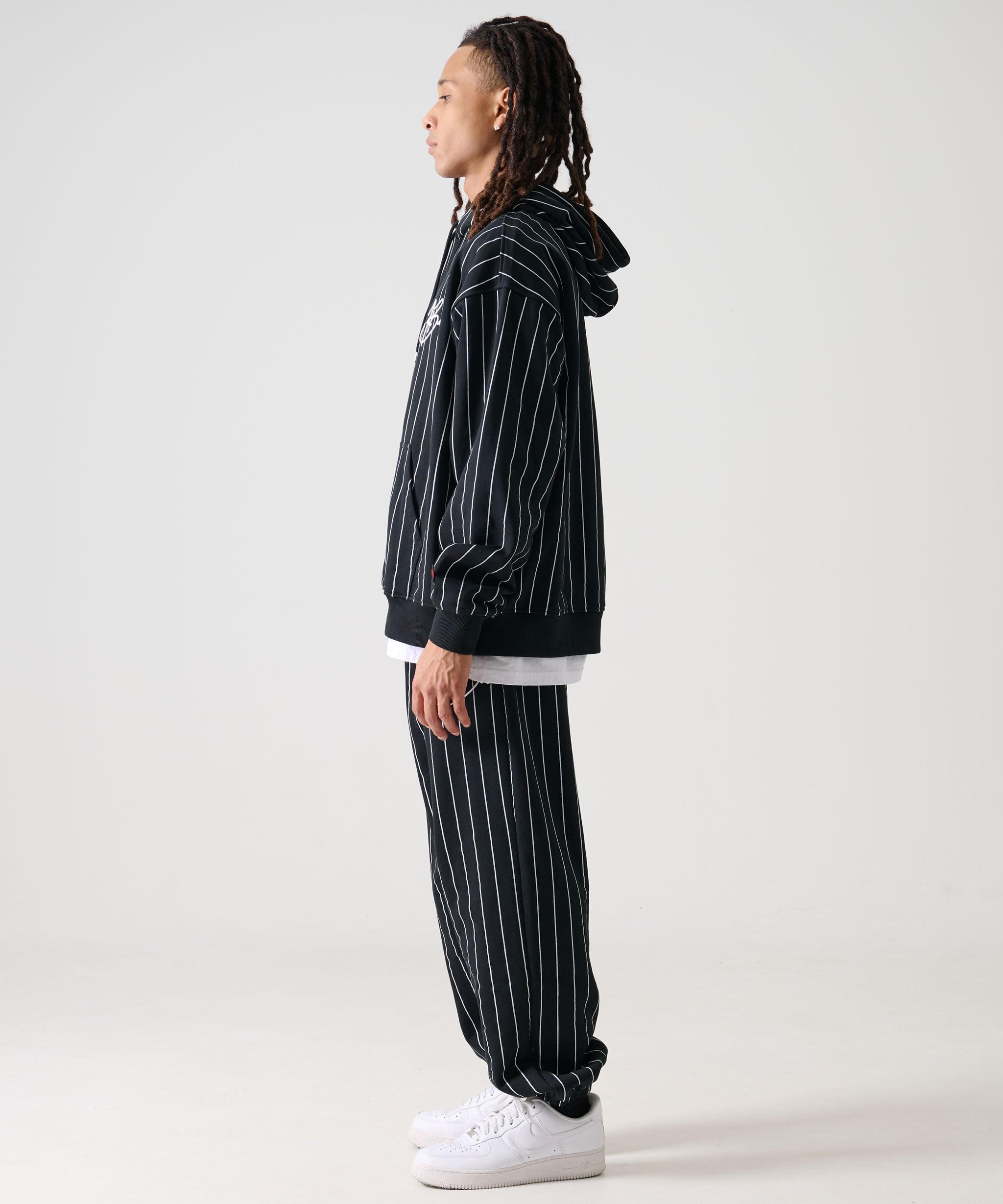 FUBU フブ ストライプ スウェットパンツ。FUBUはアメリカの代表的な