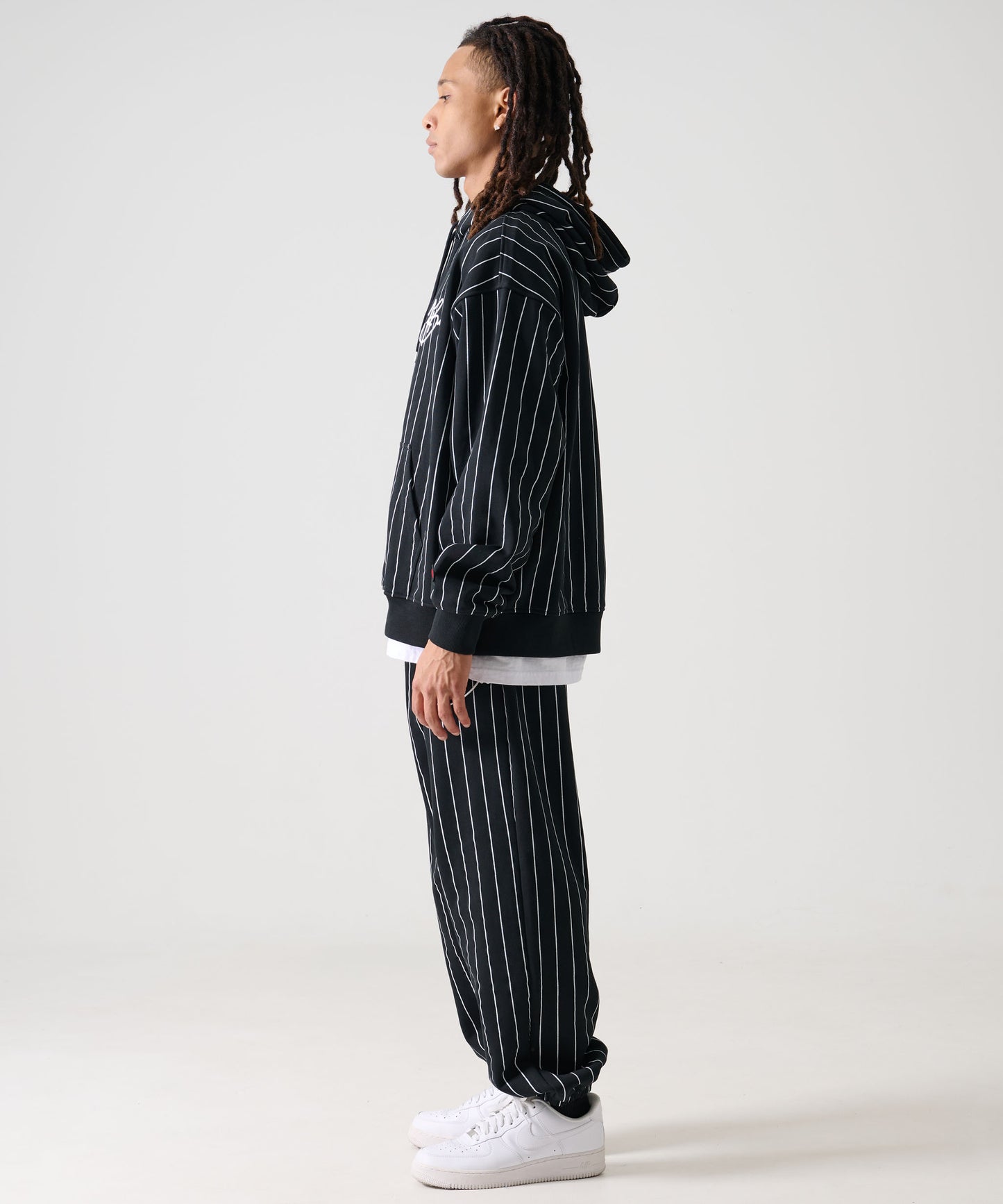 【Black Friday30%OFF】STRIPE SWEAT PANTS/スタッズ デニム パンツ ワイド 【FAM-52503】