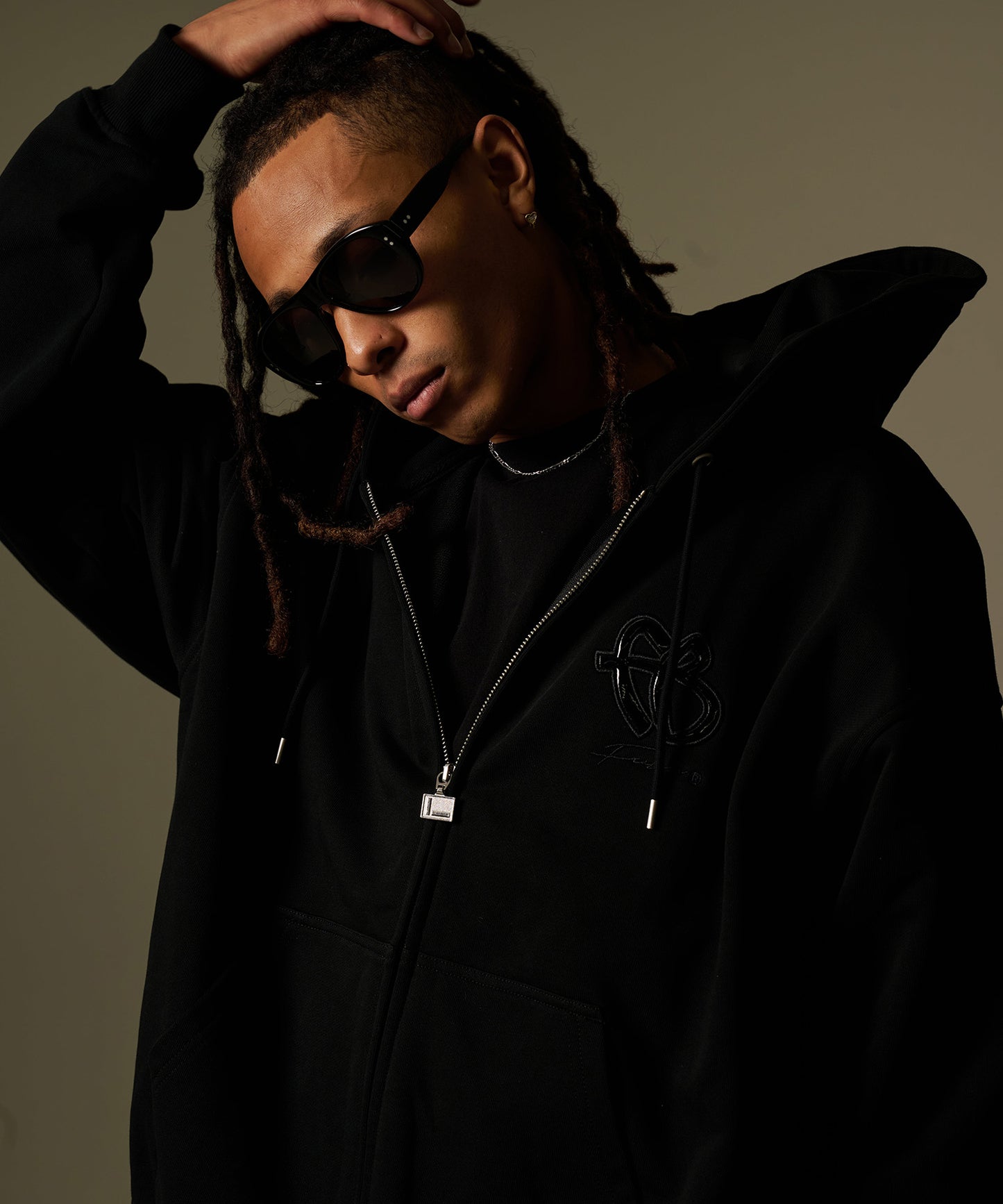 【Black Friday30%OFF】FB ZIP HOODIE/FBロゴ ジップパーカー 【FAM-52704】