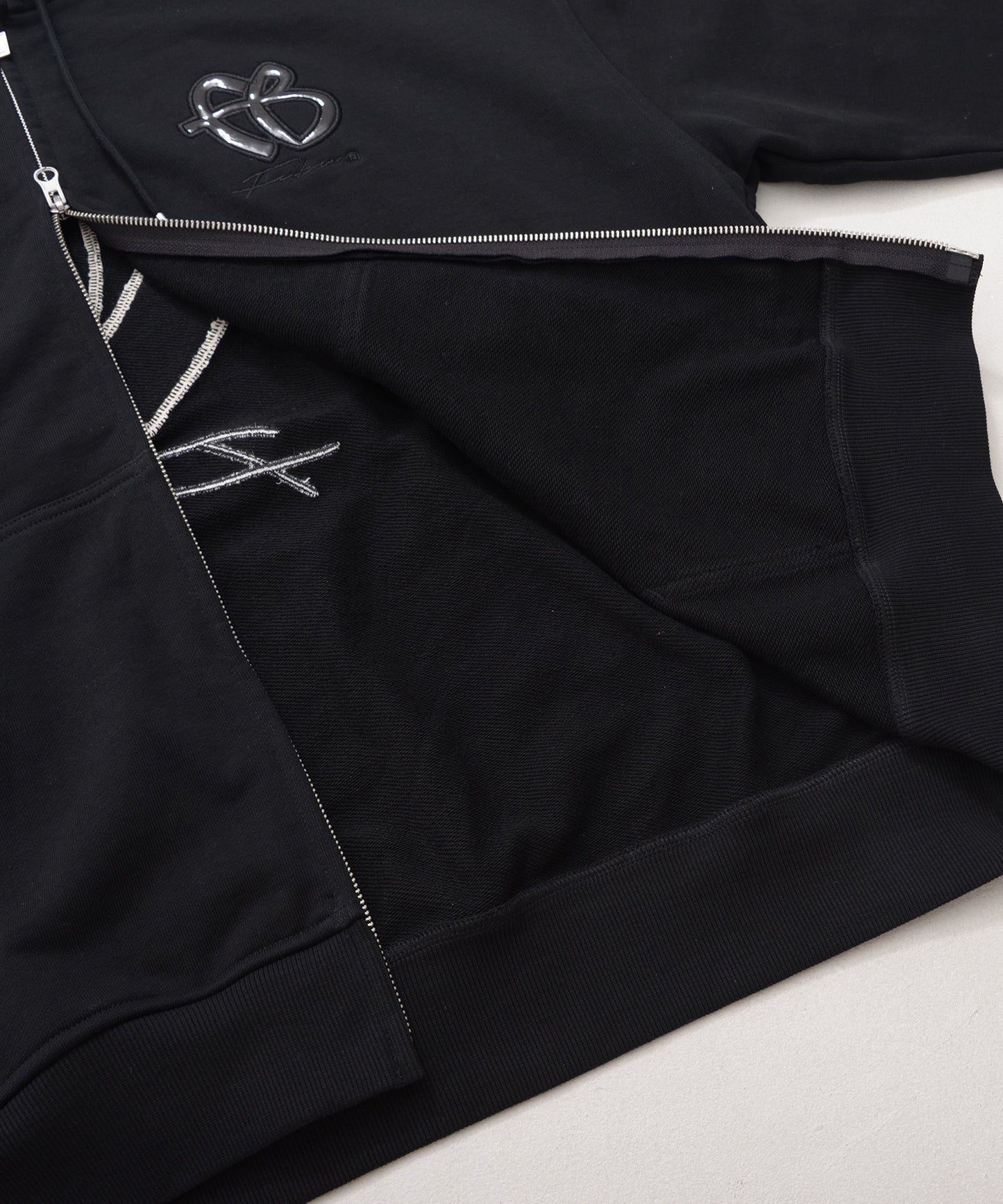 【Black Friday30%OFF】FB ZIP HOODIE/FBロゴ ジップパーカー 【FAM-52704】