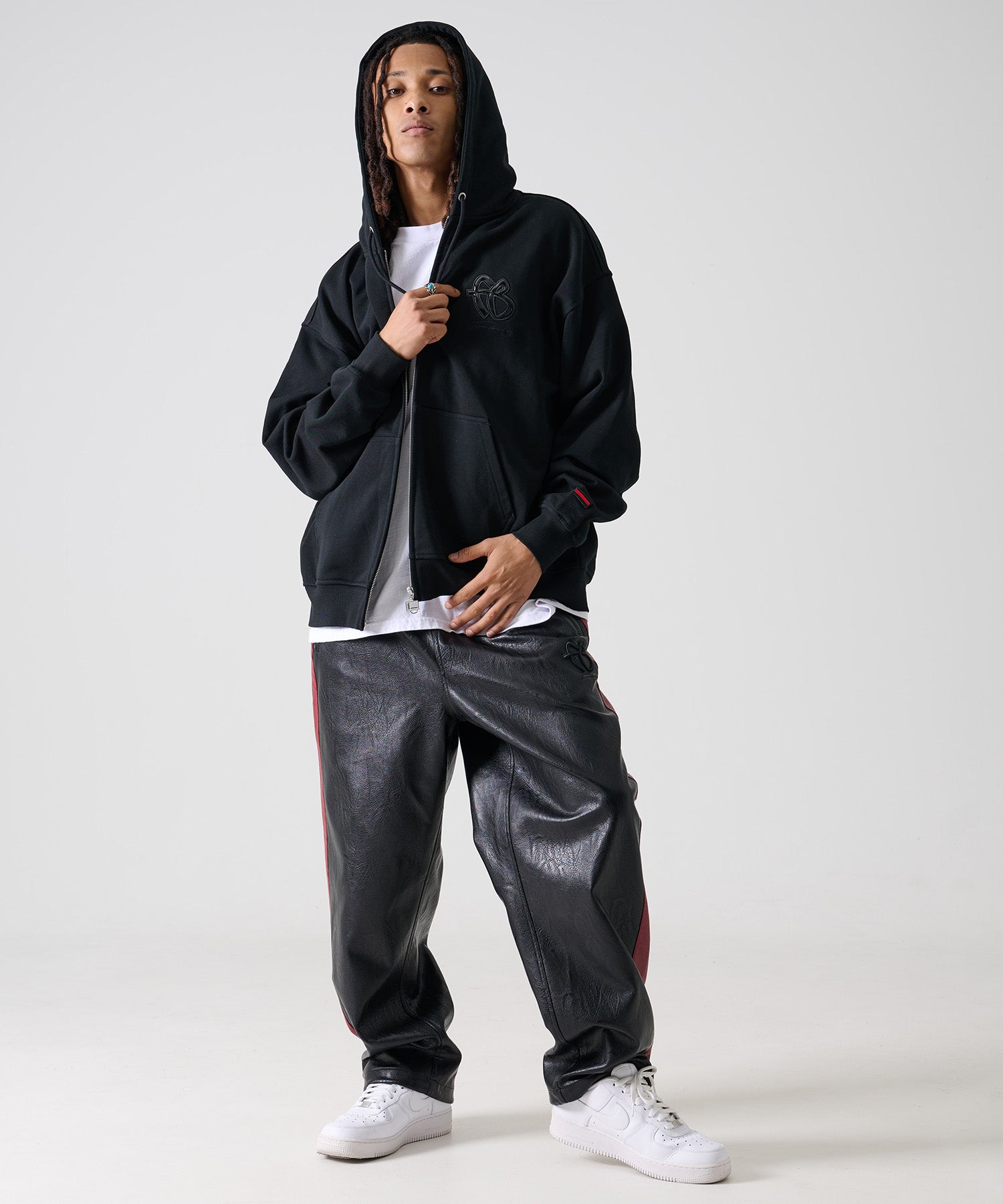 FUBU フブ FBロゴ ジップパーカー 。FUBUはアメリカの代表的なHIPHOP