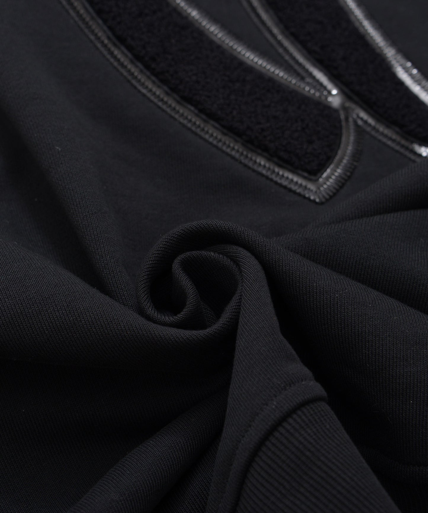 【Black Friday30%OFF】FB ZIP HOODIE/FBロゴ ジップパーカー 【FAM-52704】