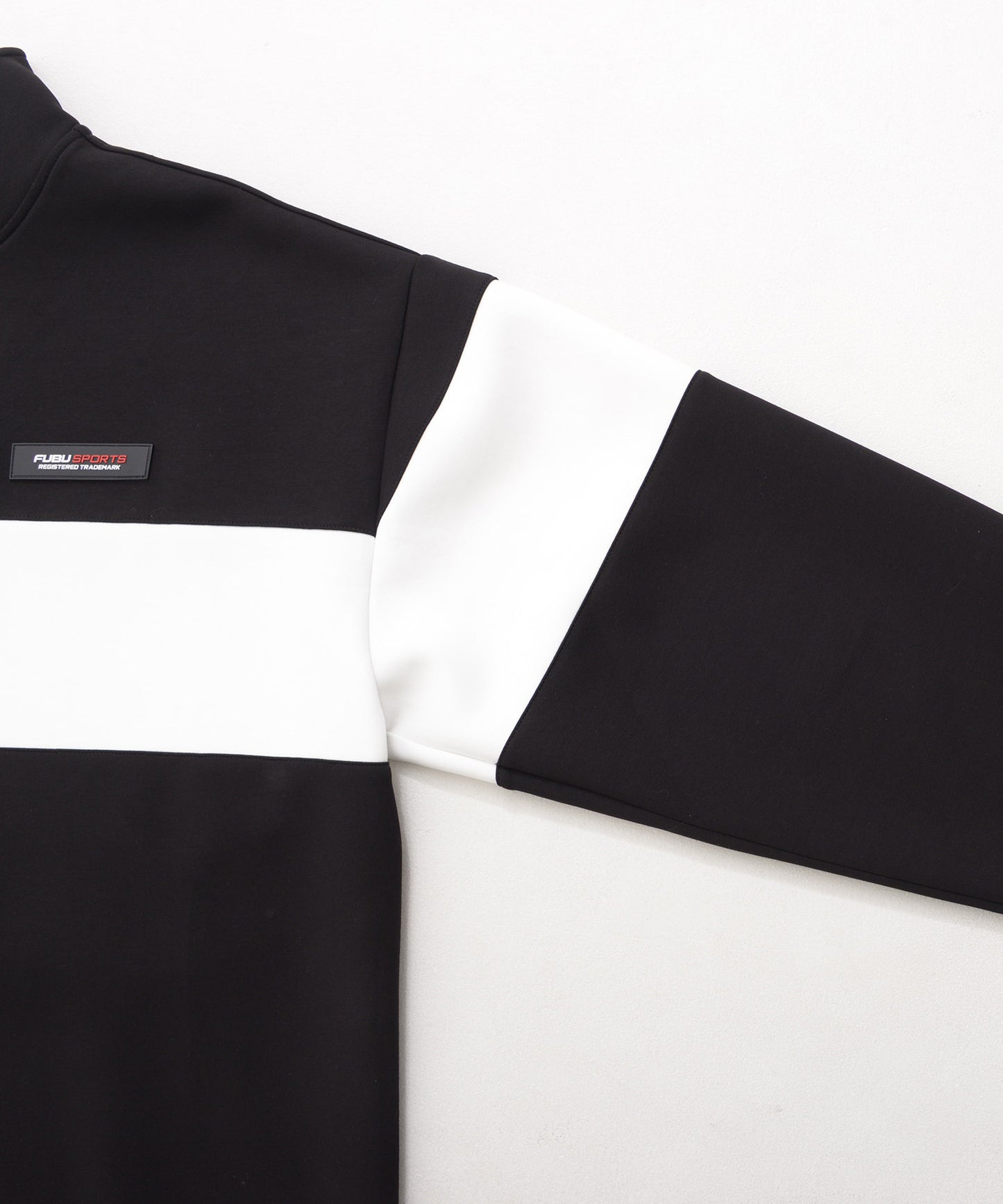 【Black Friday30%OFF】TECH HALF ZIP TRAINER/テック ハーフ ジップ トレーナー 【FAM-52706】