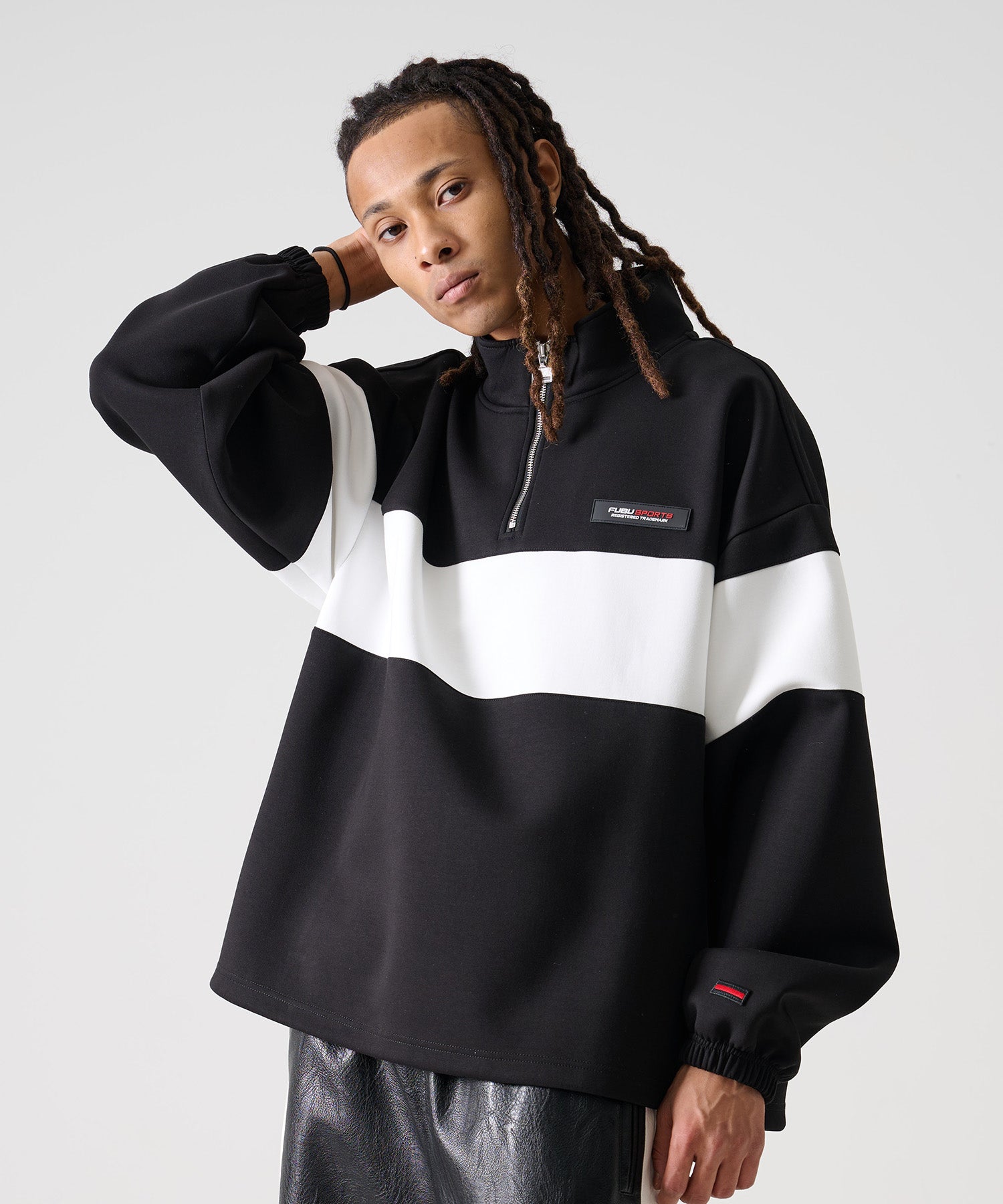 FUBU フブ テック ハーフ ジップ トレーナー 。FUBUはアメリカの代表的