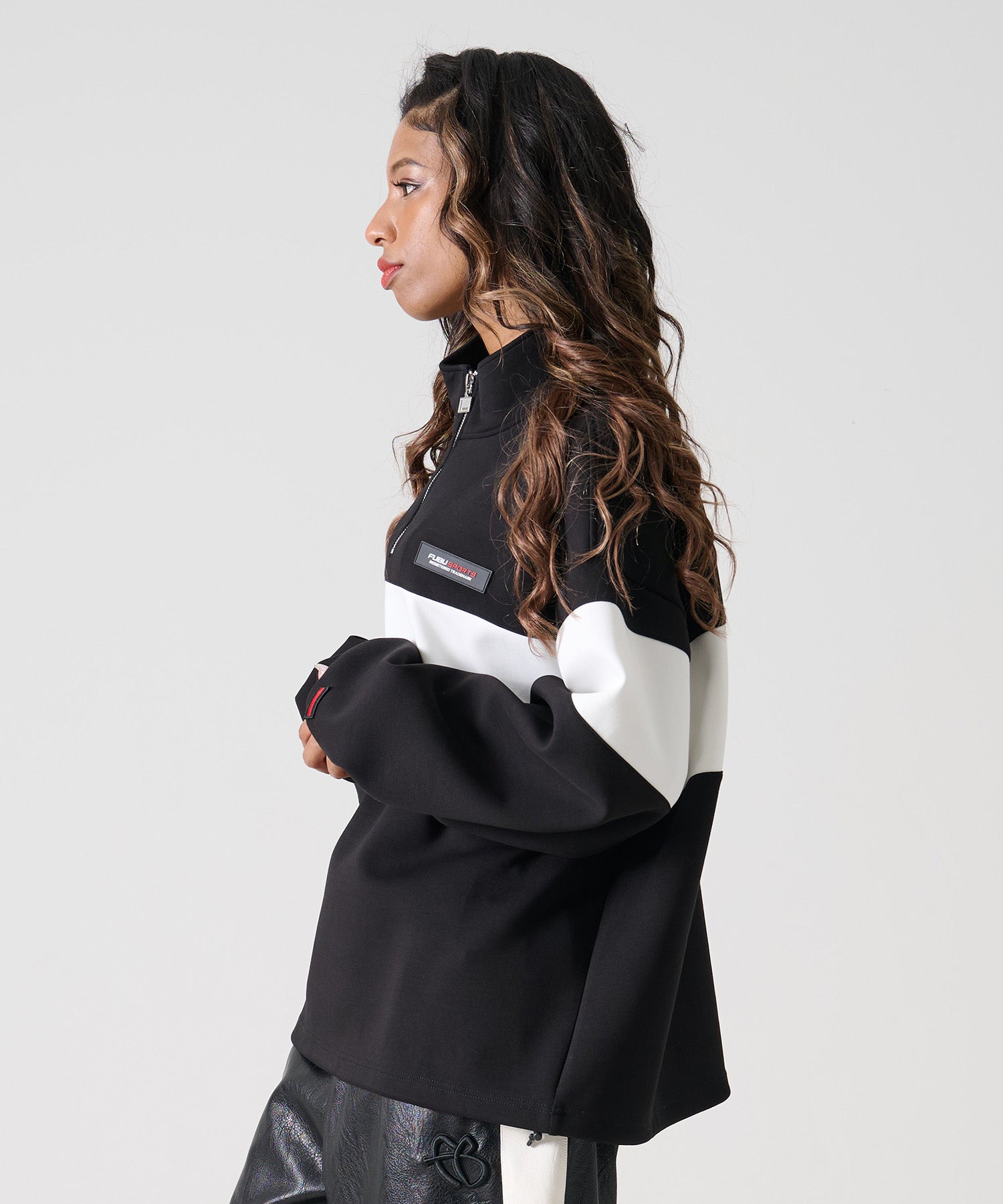 FUBU フブ テック ハーフ ジップ トレーナー 。FUBUはアメリカの代表的